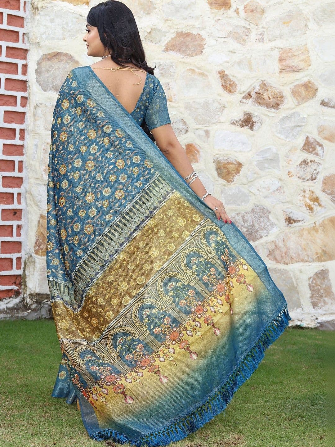 MANVAA Floral Silk Cotton Handloom Saree thumbnail 4