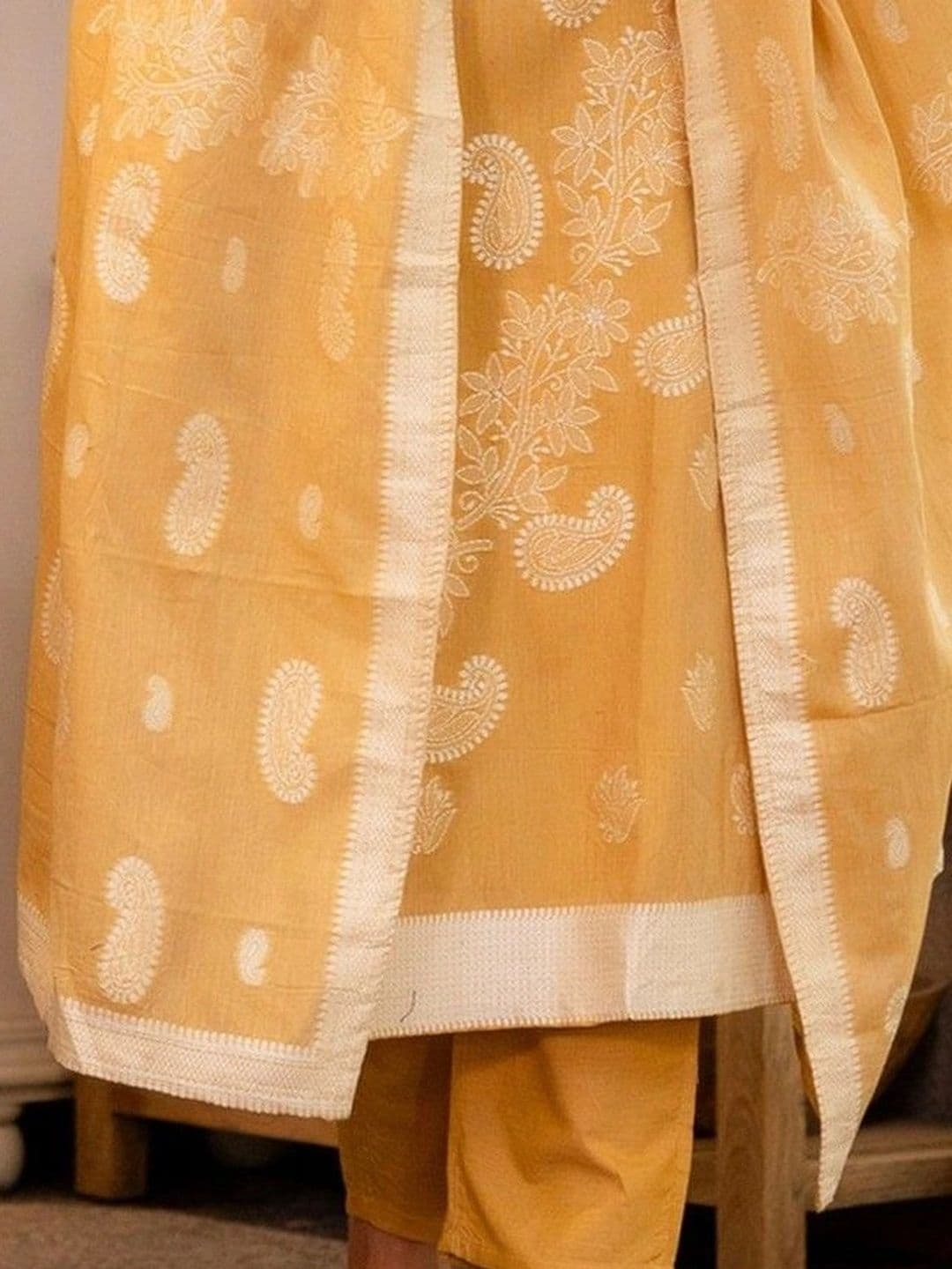 SAIYAMORI Women Ethnic Motifs Embroidered Regular Thread Work Pure Cotton Kurta with Trousers & With Dupatta thumbnail 3