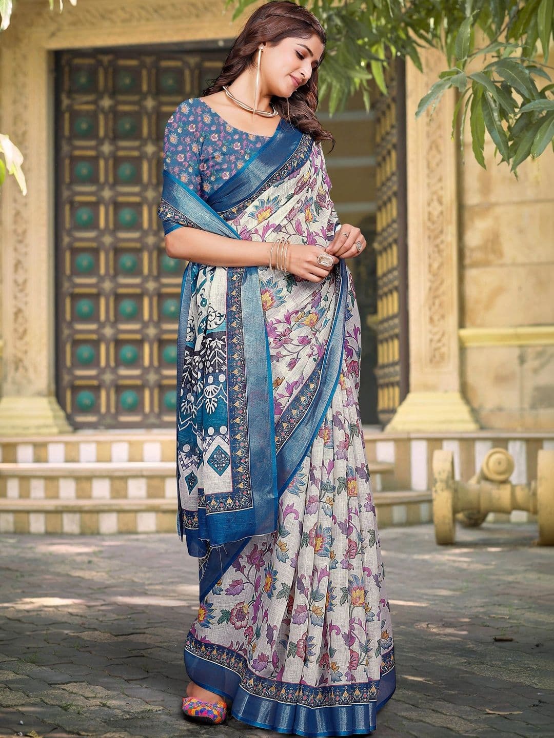 HERE&NOW Floral Saree thumbnail 6