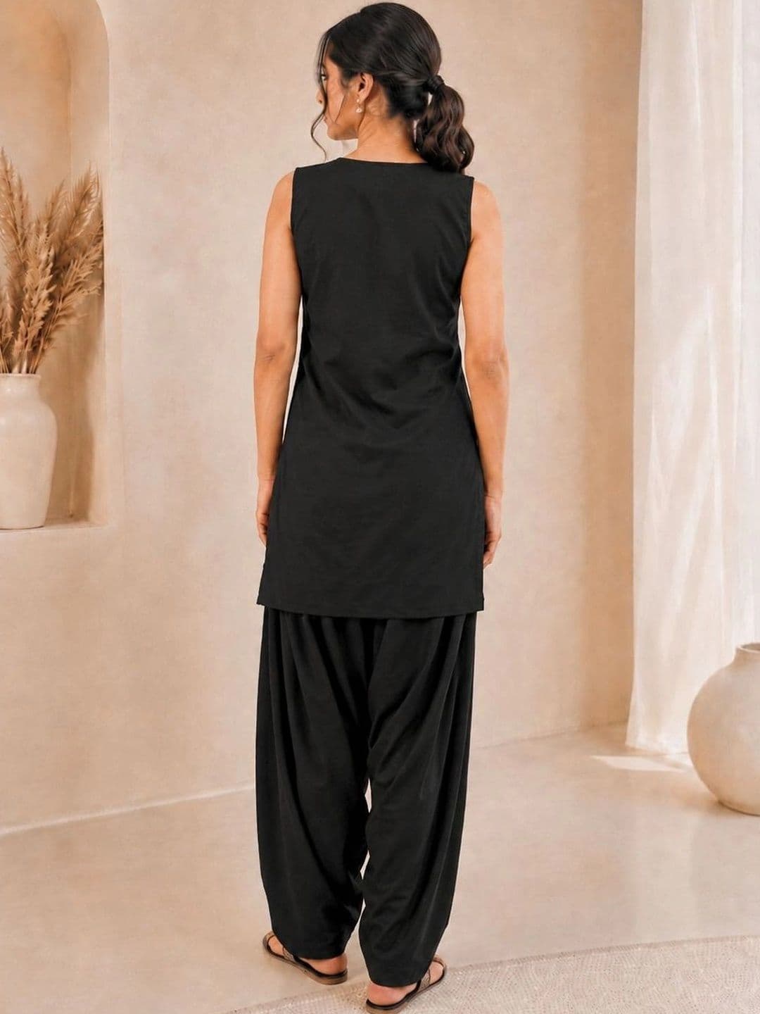 KALINI Women Regular Kurti with Patiala thumbnail 5