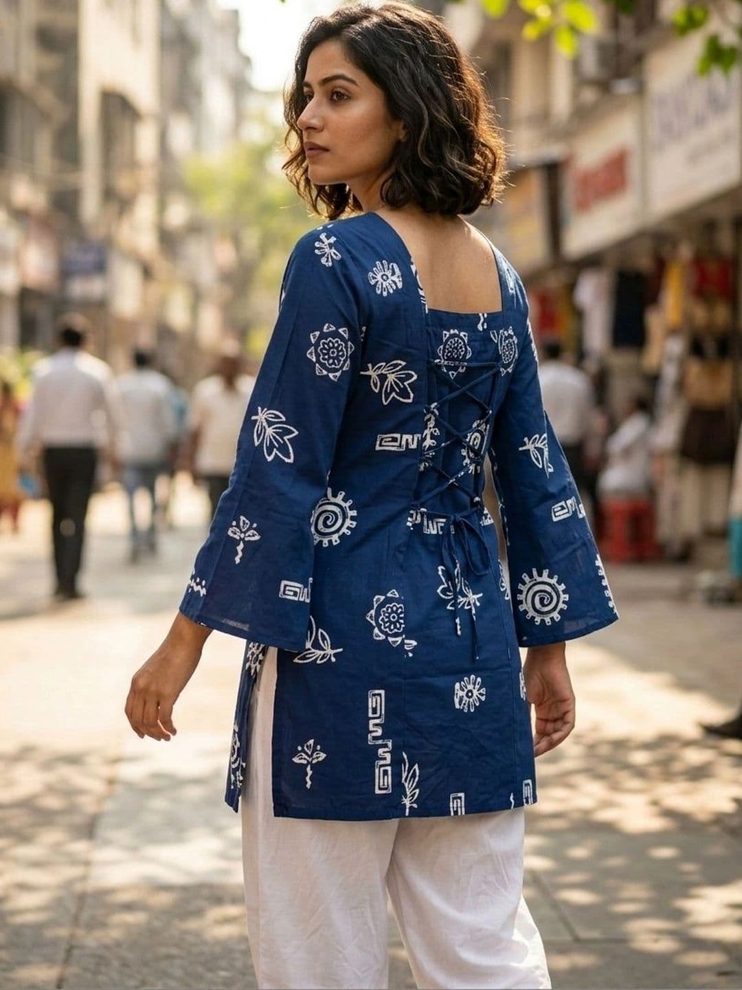 flipFabric Women Printed Flared Sleeves Indie Prints Kurta thumbnail 3