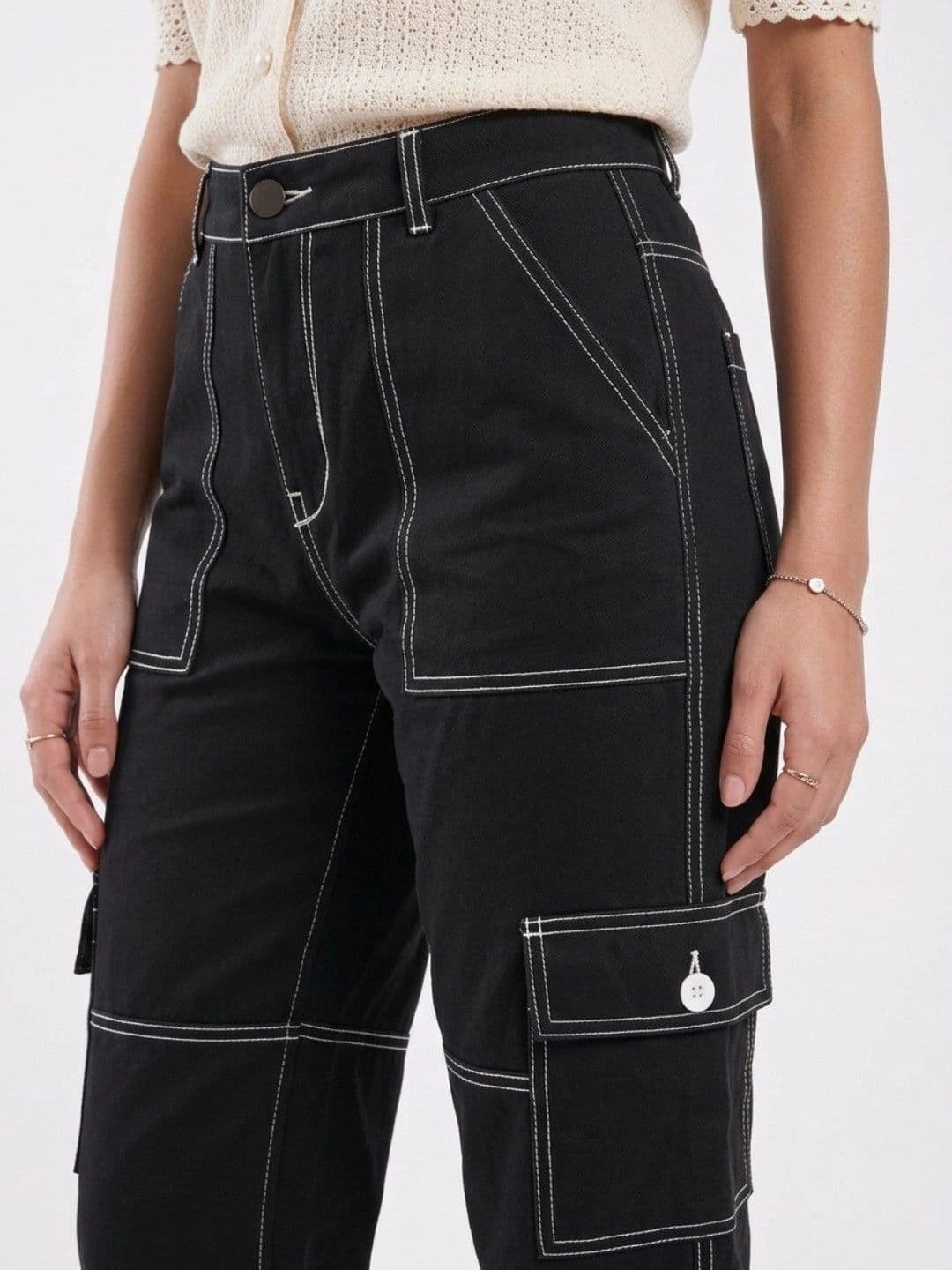 FLARING Women Relaxed Fit Mid-Rise Stretchable Jeans thumbnail 3