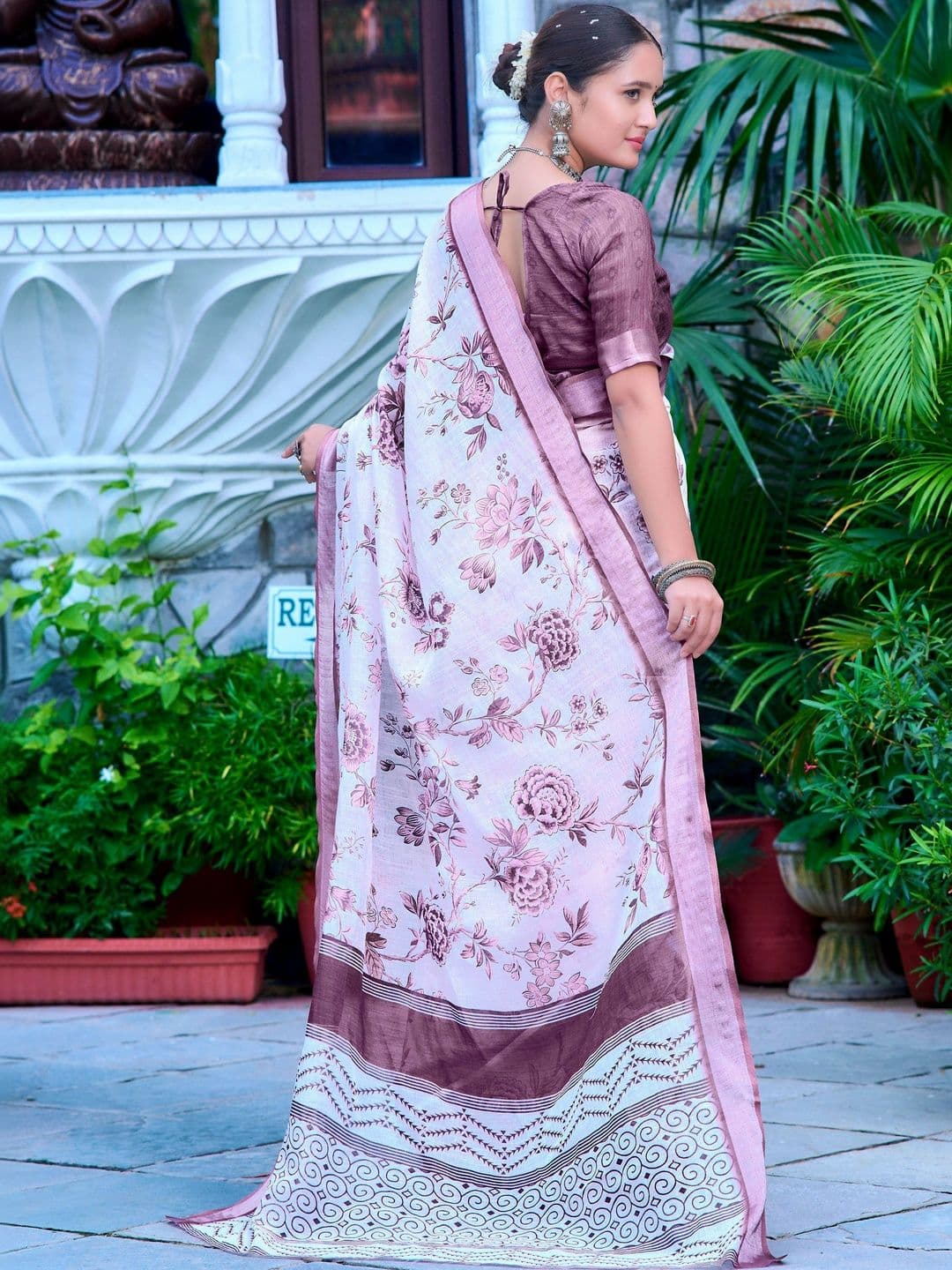 MANVAA Floral Saree thumbnail 5