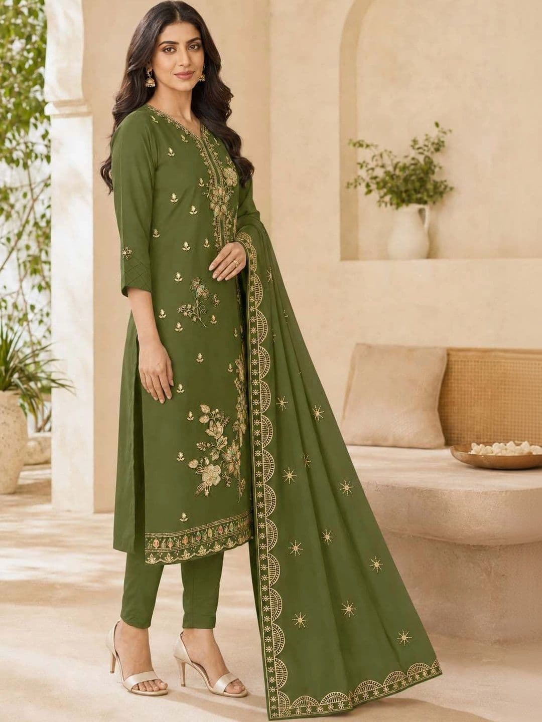 MADHUSUDAN TEX FAB Embroidered Unstitched Dress Material thumbnail 3