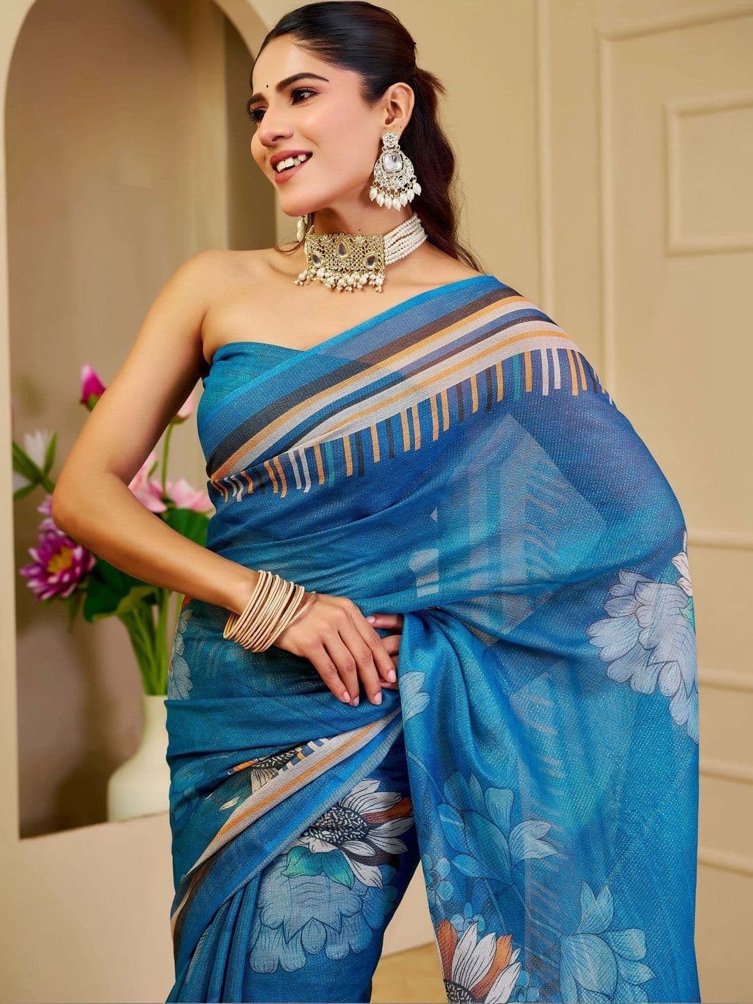 Maroosh Floral Silk Cotton Handloom Saree thumbnail 4