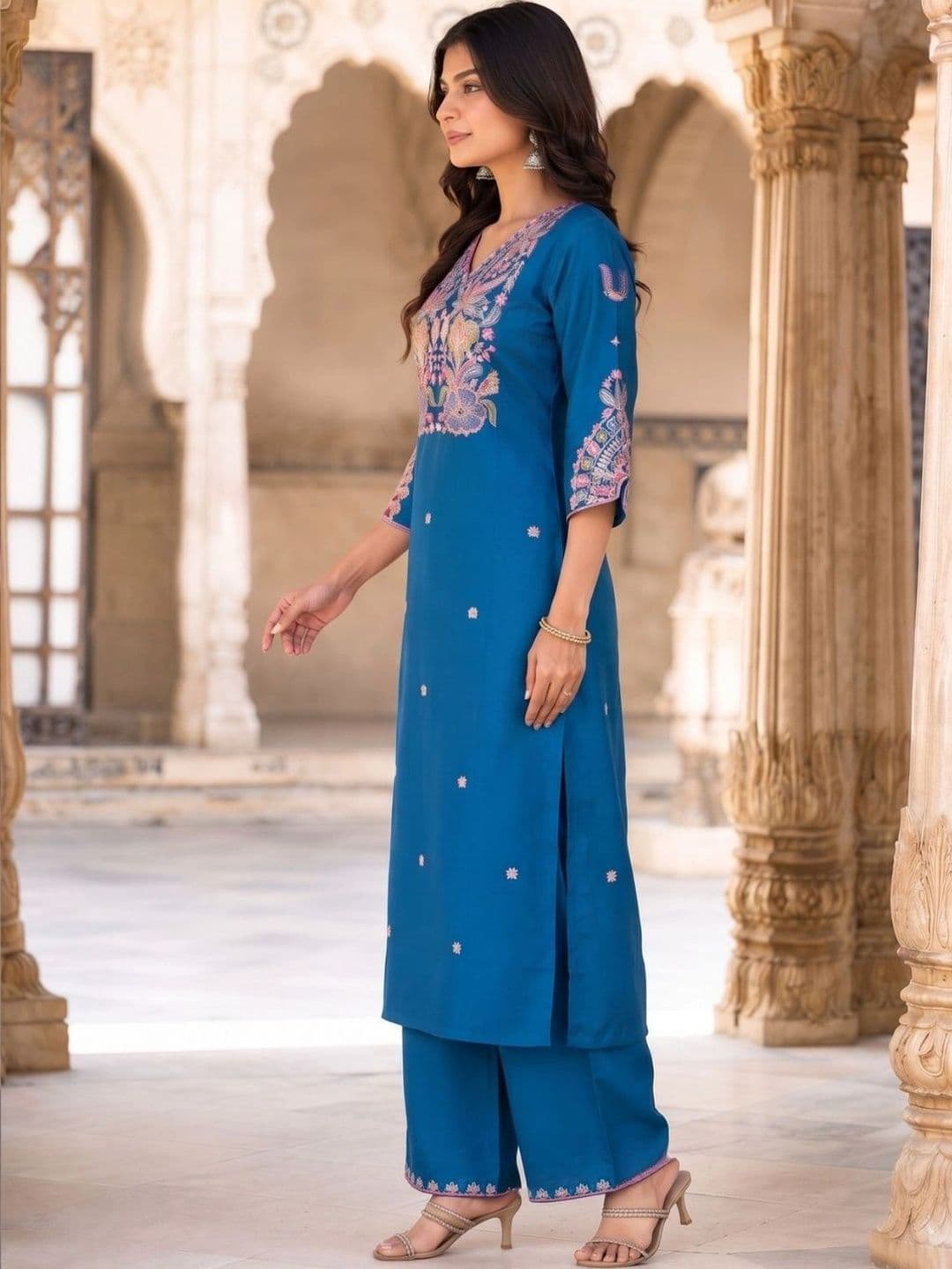 HERE&NOW X fwd Women Embroidered Thread Work Pure Silk Kurta with Palazzos & With Dupatta thumbnail 3