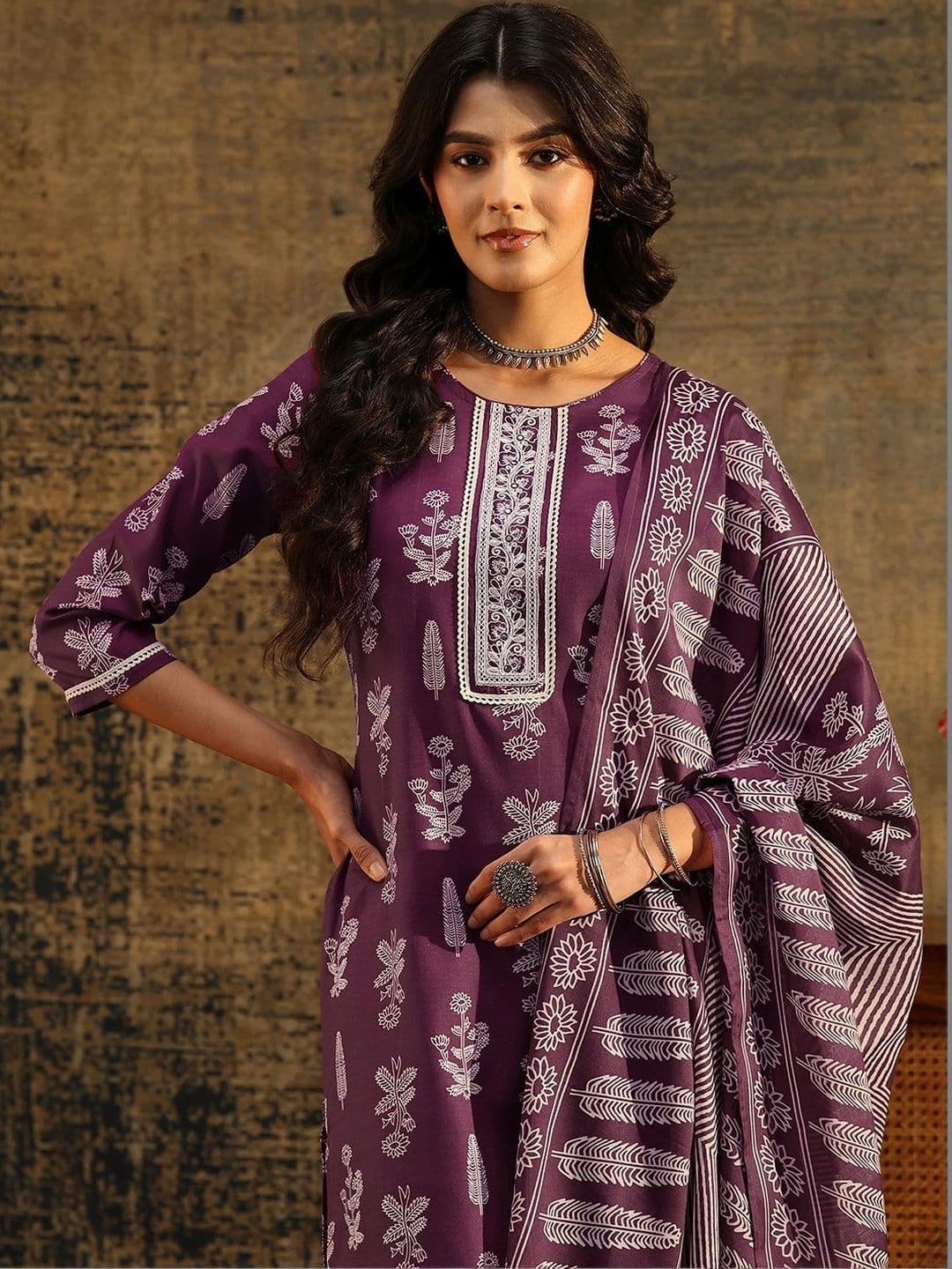 Gerua By Libas Women Ethnic Motifs Printed Regular Kurta with Trousers & With Dupatta thumbnail 7