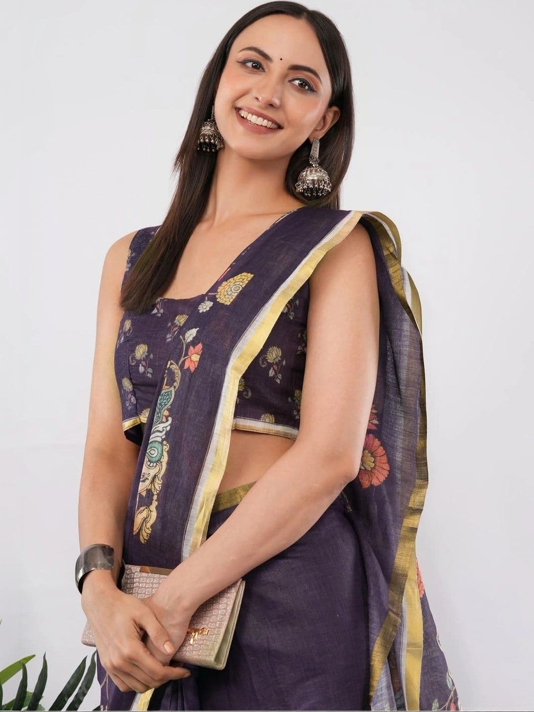 SAMANTHA Floral Linen Blend Belted Saree thumbnail 7
