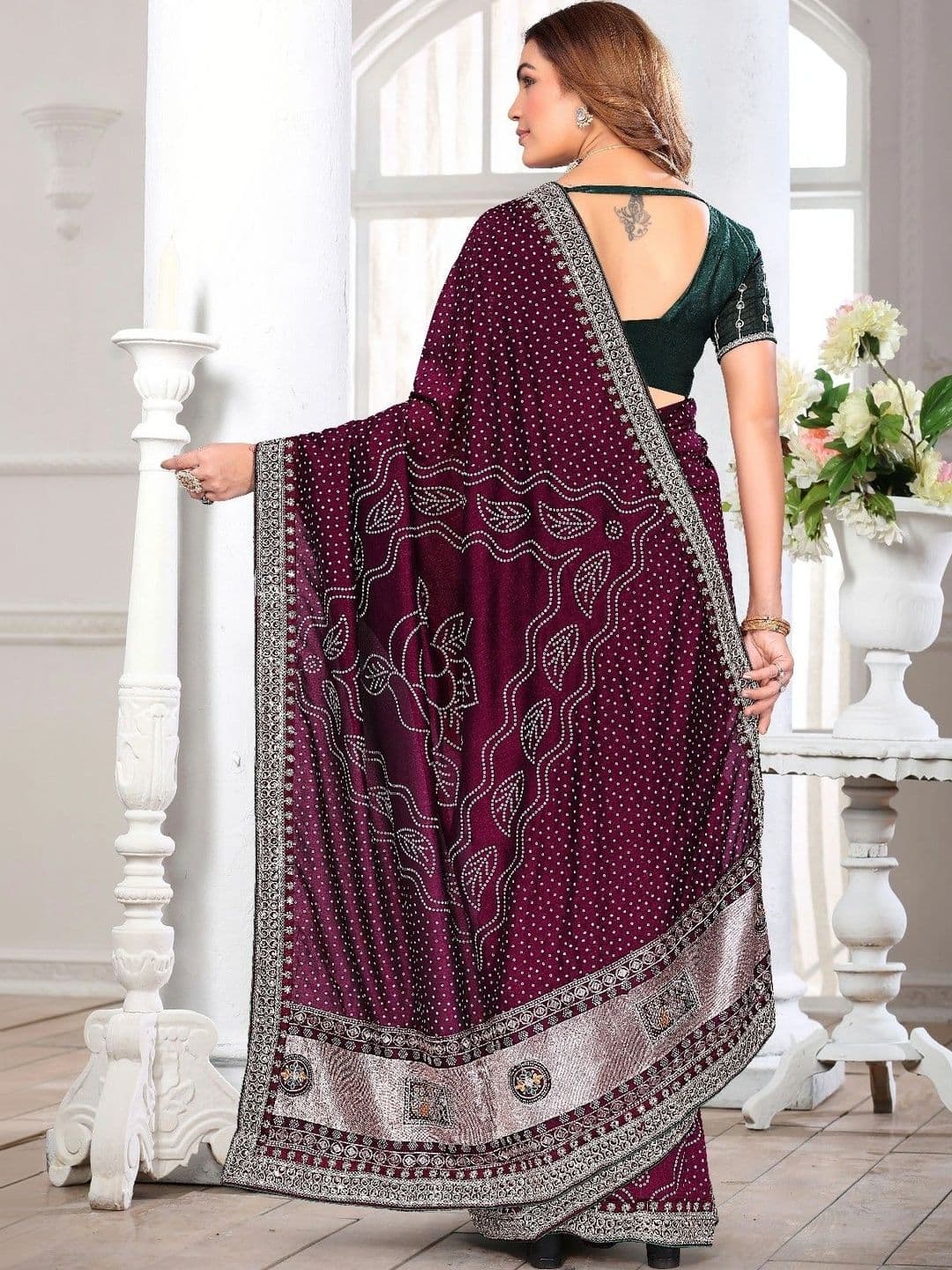 SmileyFashion Floral Embroidered Art Silk Designer Saree thumbnail 2