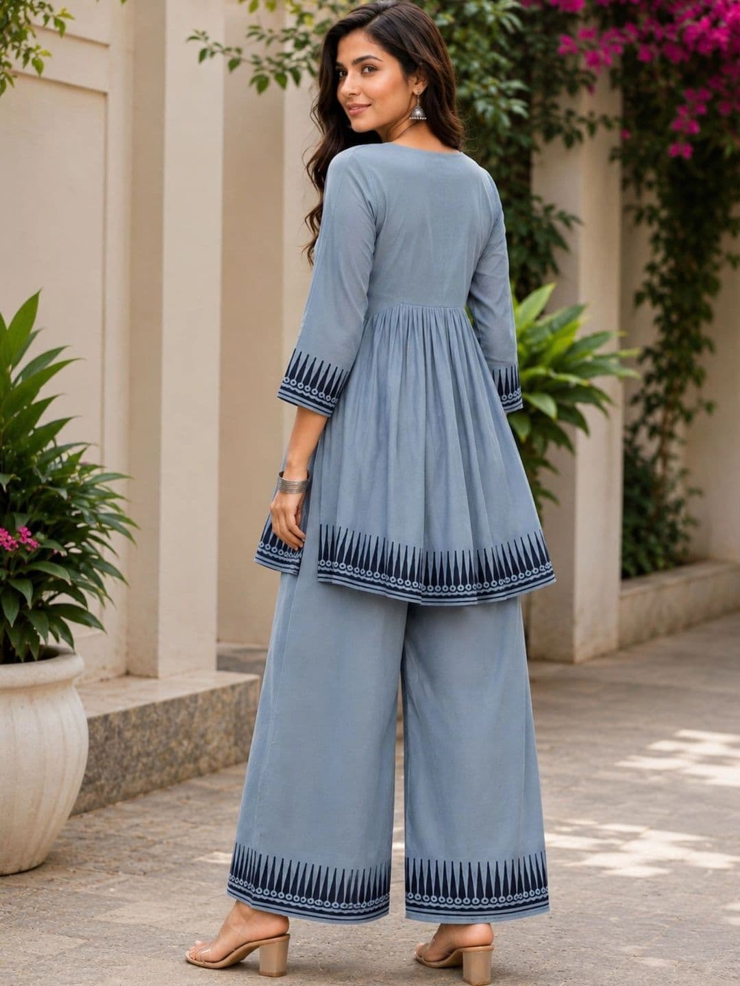 KALINI Women Ethnic Motifs Printed Empire Pure Cotton Kurti with Palazzos thumbnail 5