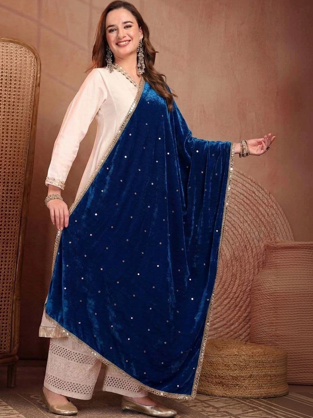 Clora Creation Ethnic Motifs Velvet Dupatta with Zari thumbnail 5