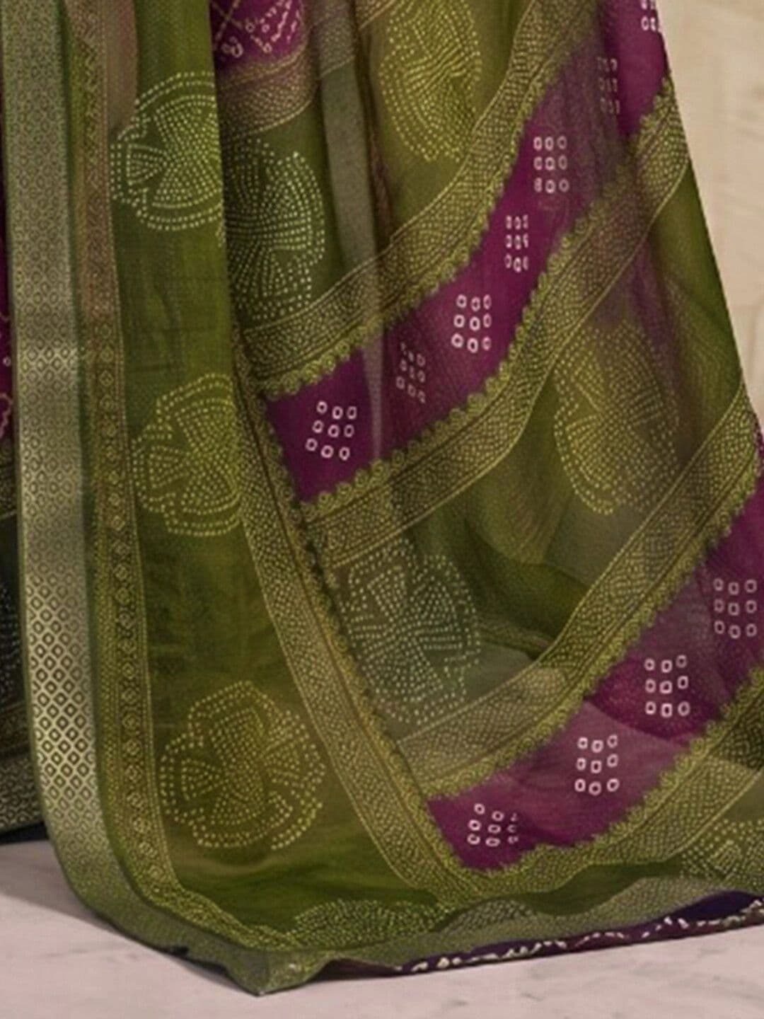 SAARA Bandhani Pure Chiffon Saree thumbnail 7