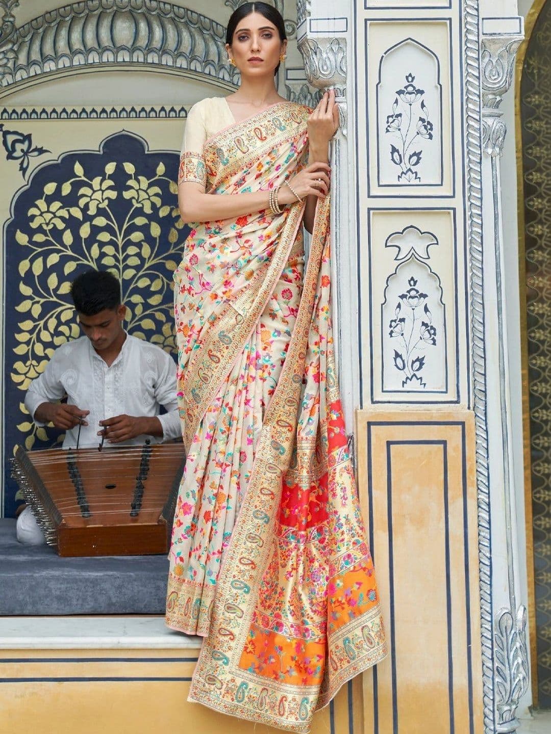 Sangria Women Paisley Zari Pashmina Designer Chanderi Saree - view 1