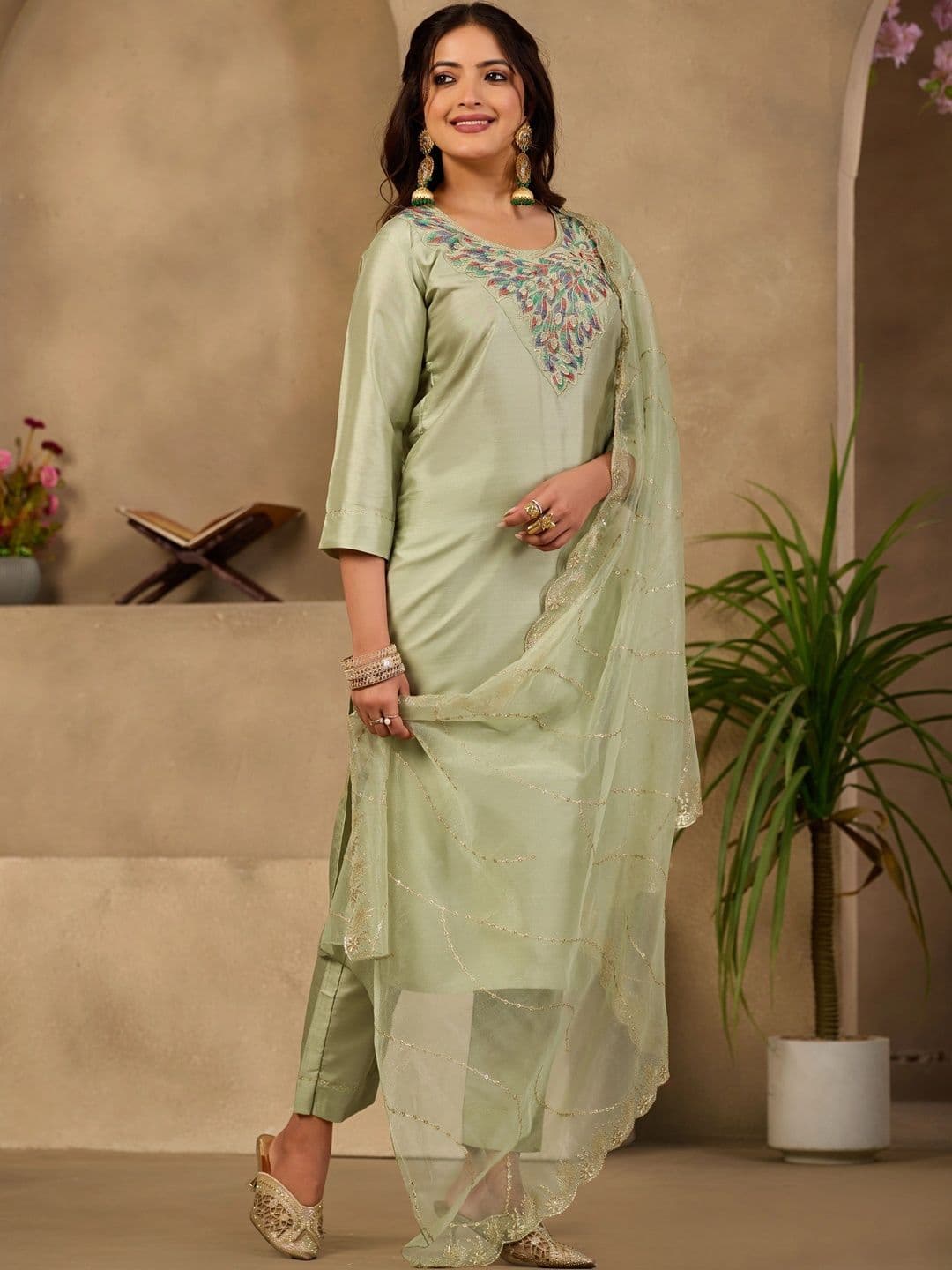 Sangria Women Ethnic Motifs Embroidered Regular Thread Work Kurta with Trousers & With Dupatta thumbnail 6