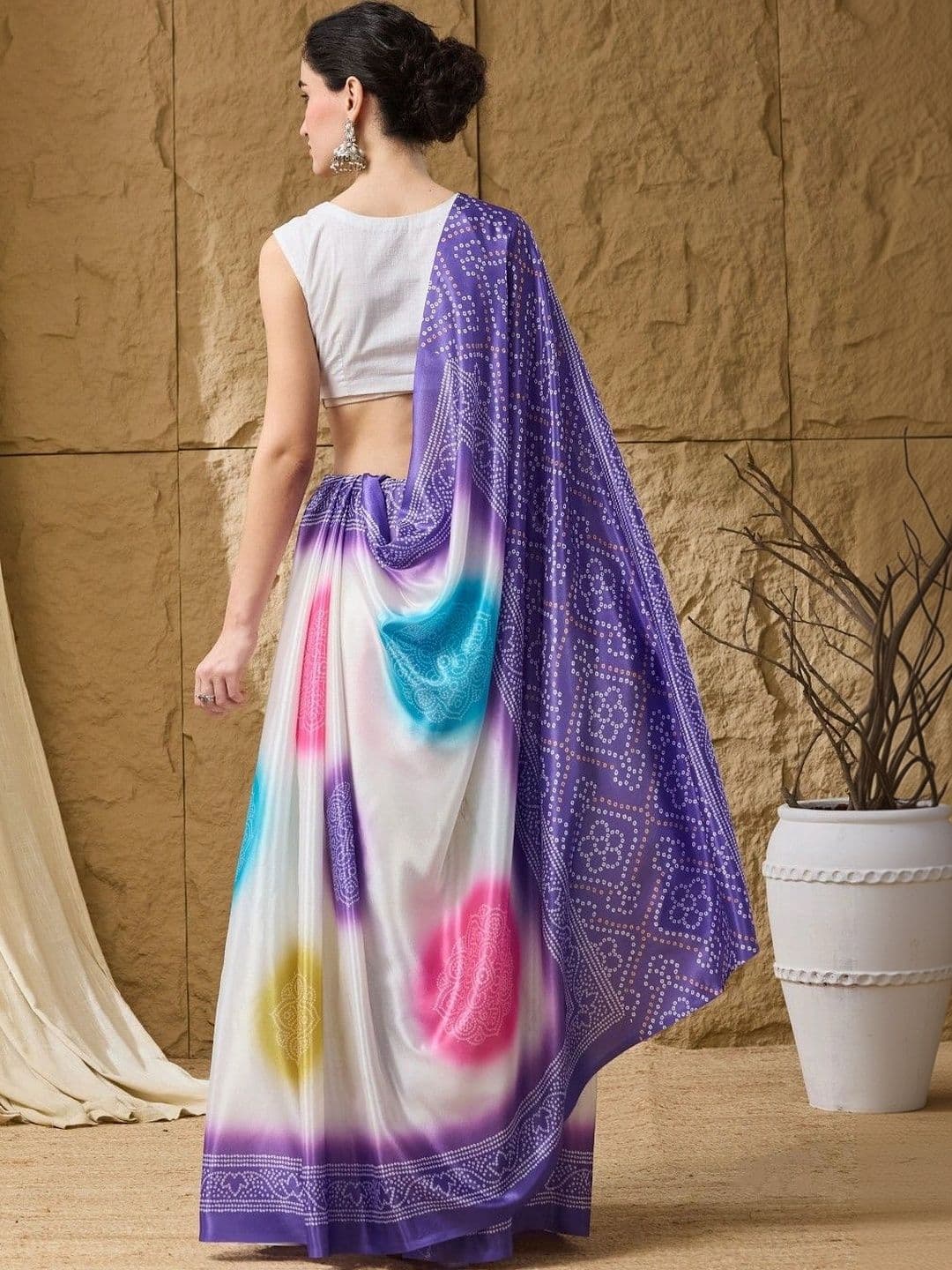 Suha Tie and Dye Satin Bandhani Saree thumbnail 6