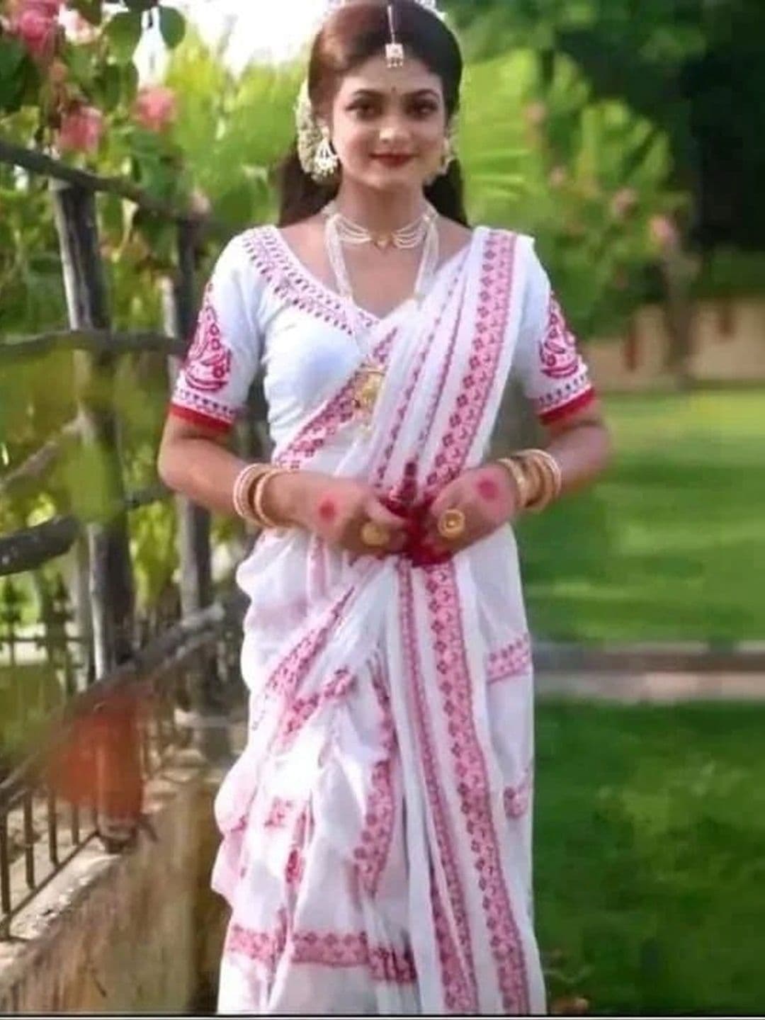 KALINI Embroidered Pure Cotton Khadi Saree - view 1