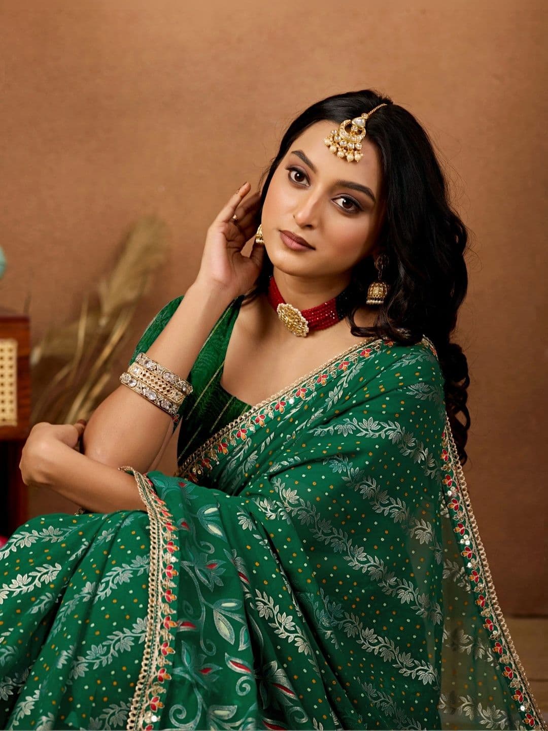 Mitera Bandhani Embroidered Poly Georgette Designer Bandhani Saree thumbnail 3