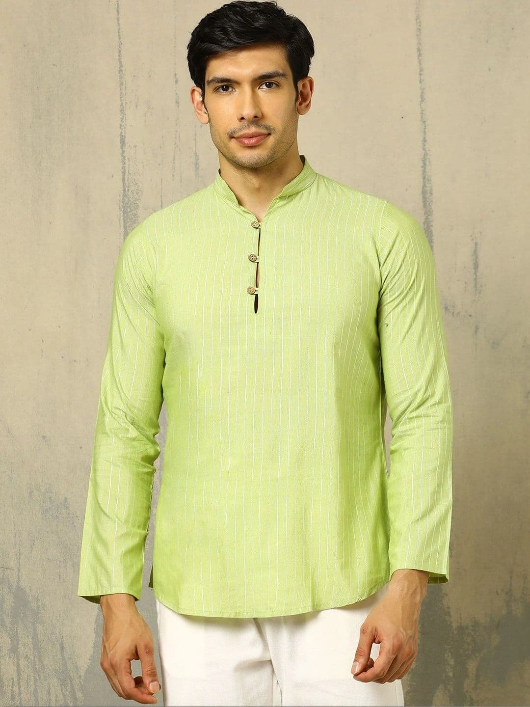 Anouk Woven Design Solid Cotton Handloom Mandarin Collar Short Kurta thumbnail 3