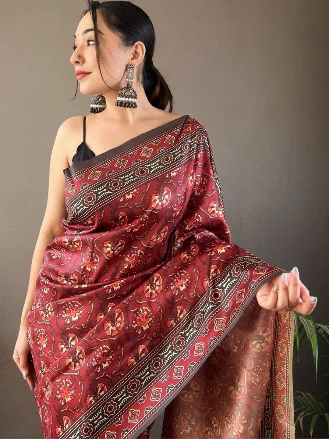 all about you Floral Silk Blend Saree thumbnail 4