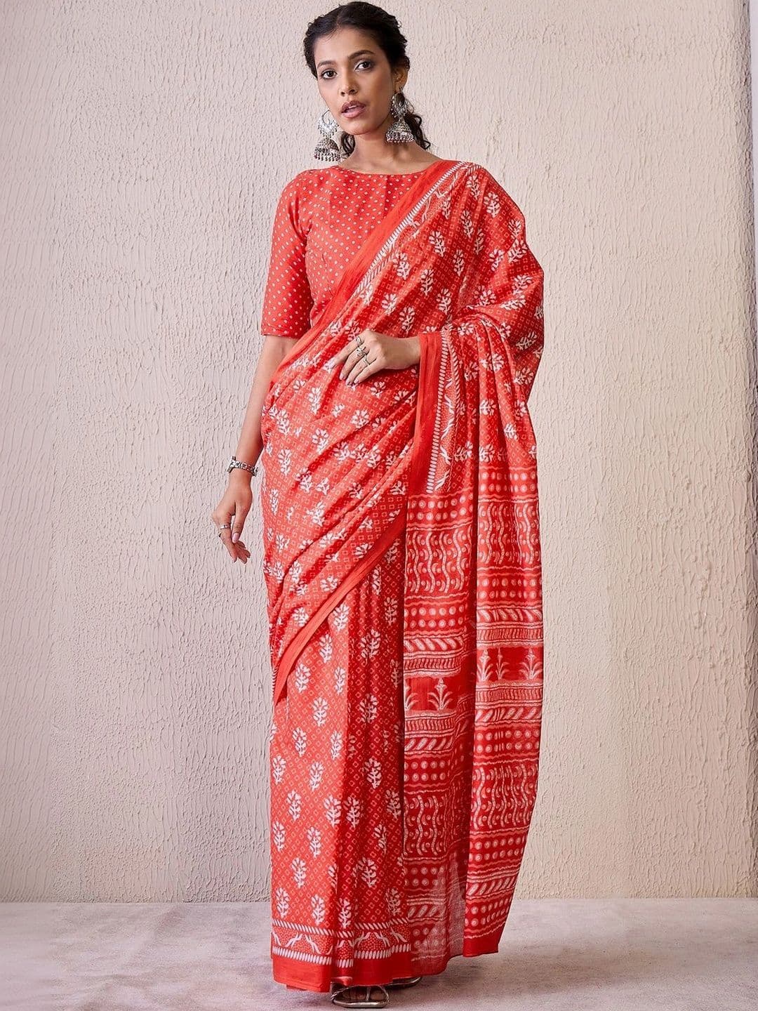 Sangria Floral Designer Block Print Saree thumbnail 4