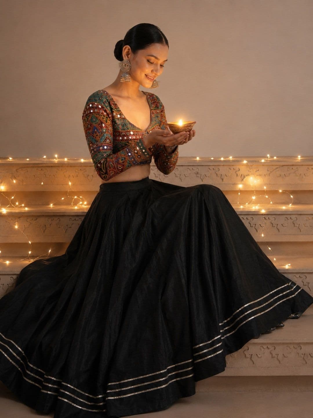 Vicharan Ready to Wear Lehenga & Unstitched plain Black Blouse (7mtr flair) thumbnail 4