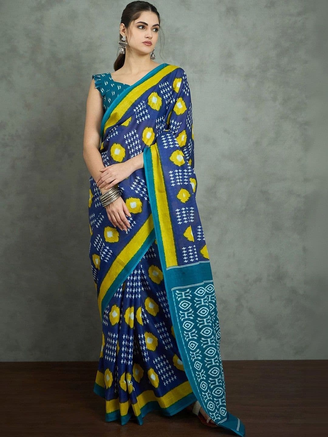 Sangria Woven Design Designer Ikat Saree thumbnail 3