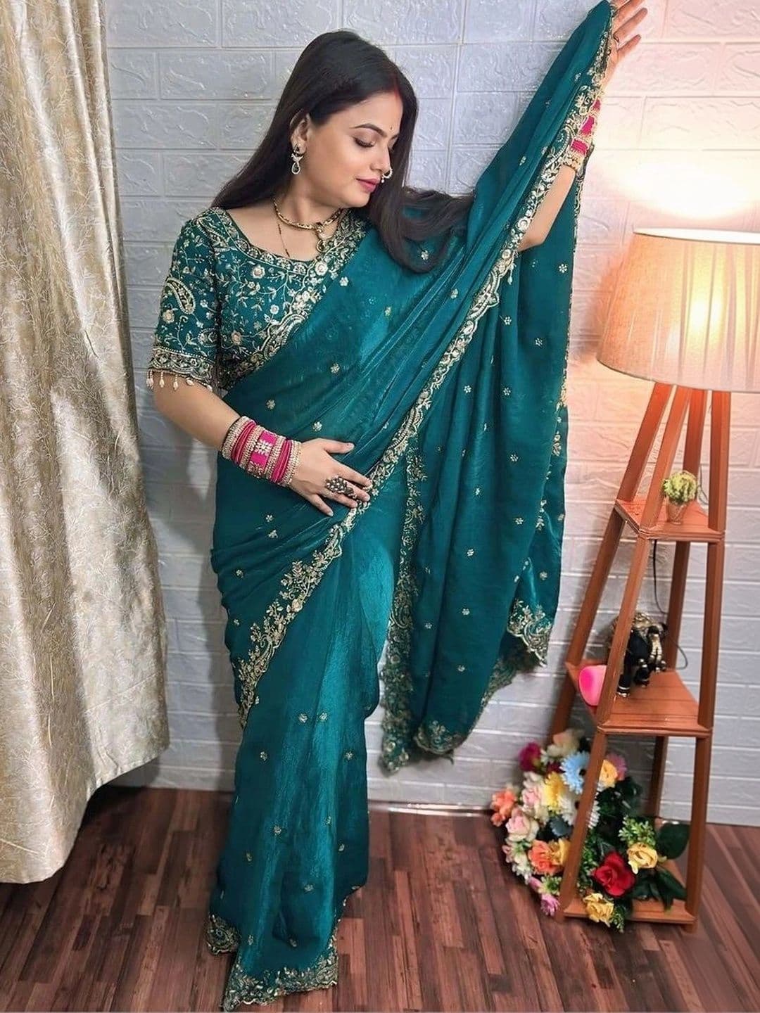 kantuba Floral Embroidered Satin Banarasi Saree thumbnail 4