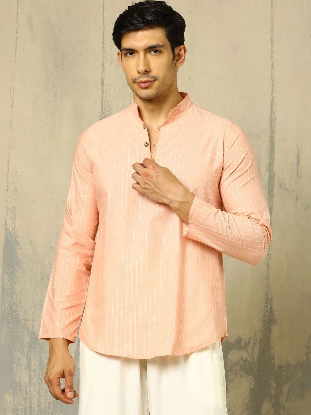Anouk Woven Design Solid Cotton Handloom Mandarin Collar Short Kurta - view 1