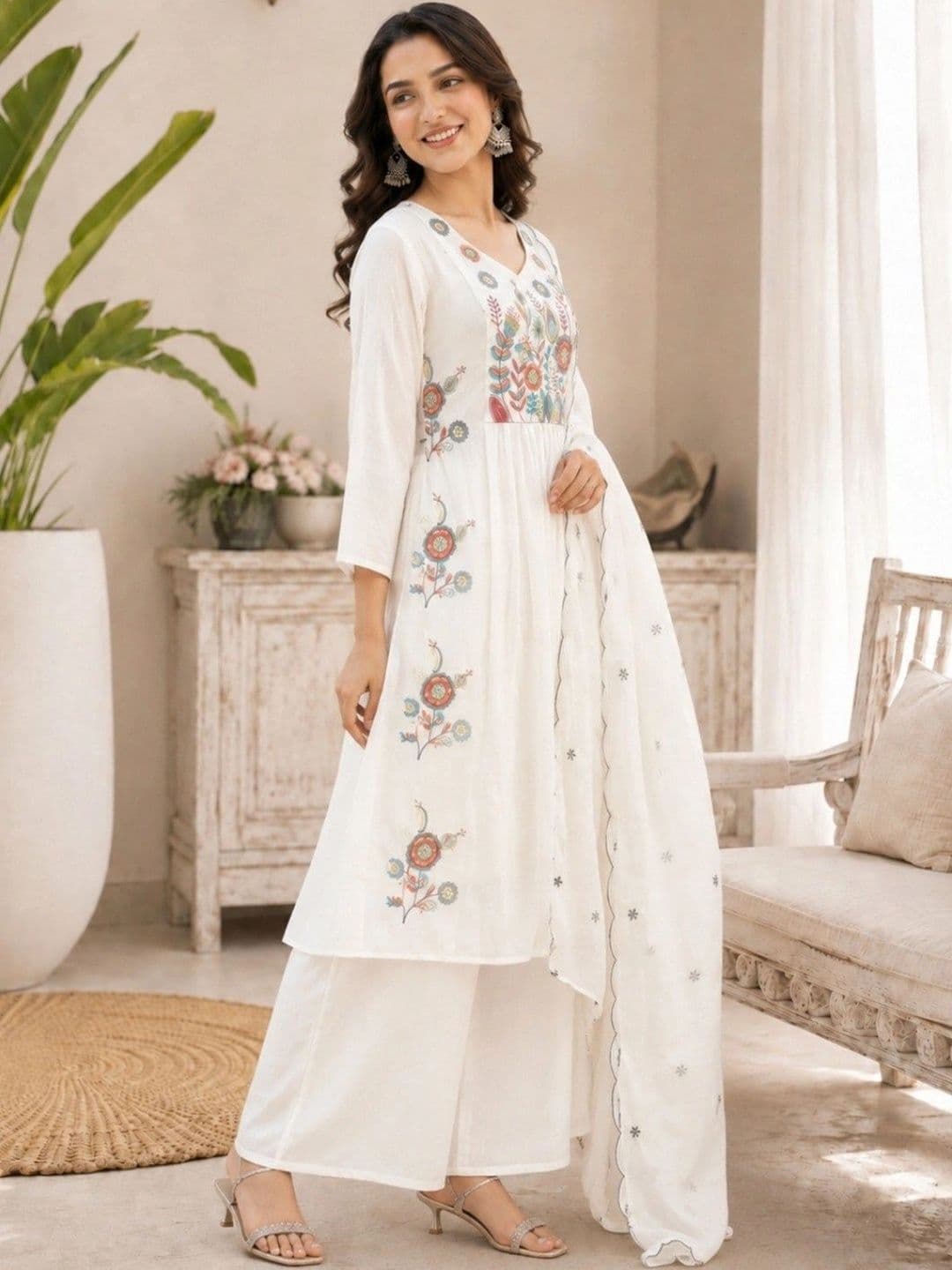 ESHMYRA Women Ethnic Motifs Embroidered Empire Thread Work Chanderi Silk Kurta with Palazzos & With Dupatta thumbnail 5