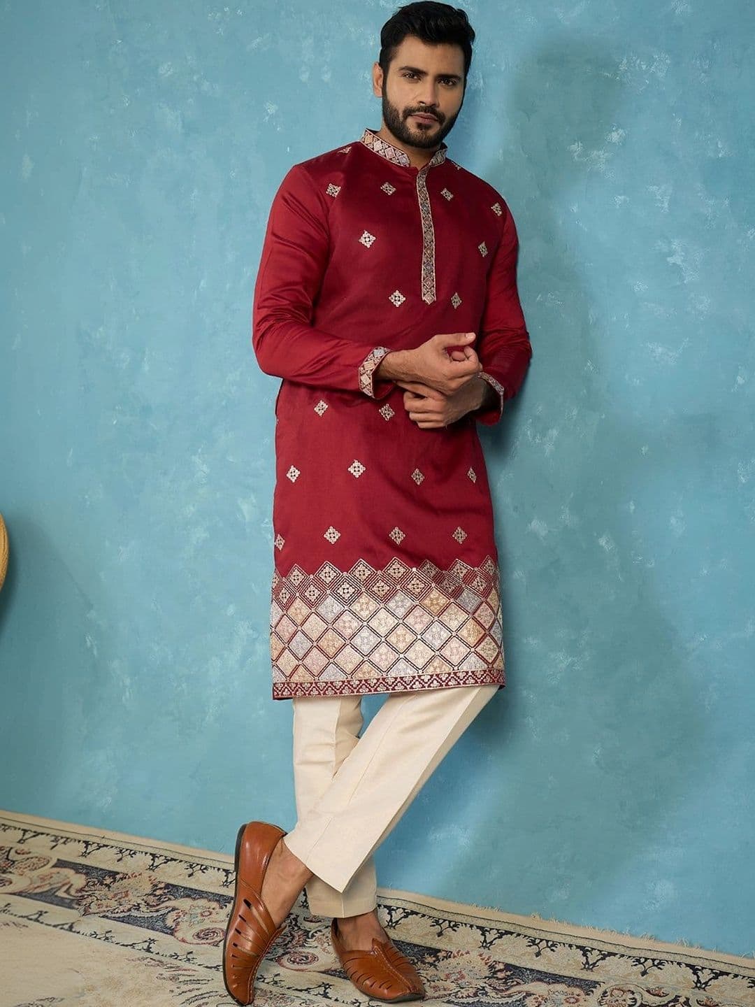 House of Pataudi Embroidered Mandarin Collar Knee Length Straight Kurta thumbnail 2