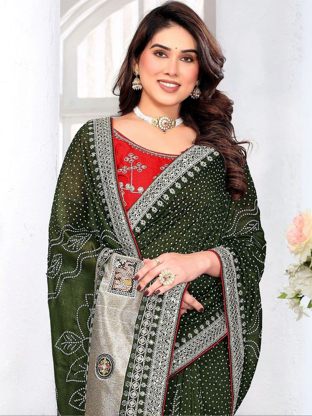 SmileyFashion Bandhani Embroidered Art Silk Designer Saree thumbnail 6