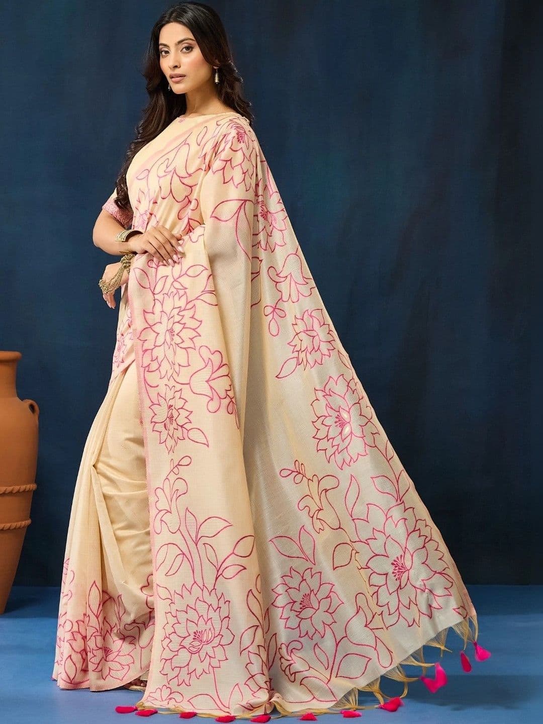 kasee Floral Pure Cotton Designer Saree - view 1