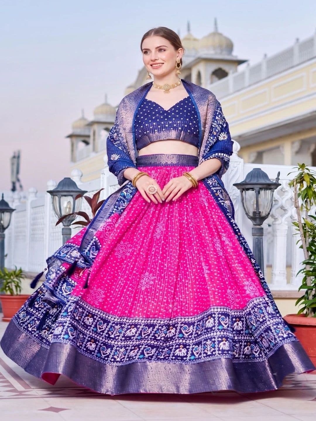 Anouk Semi-Stitched Lehenga & Unstitched Blouse With Dupatta thumbnail 4