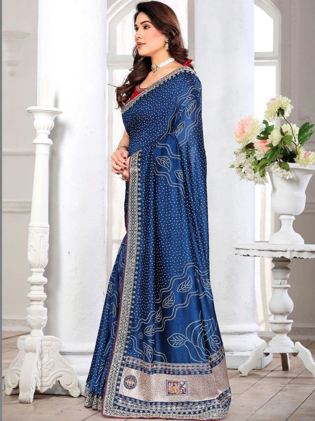 SmileyFashion Bandhani Zari Art Silk Designer Saree thumbnail 5