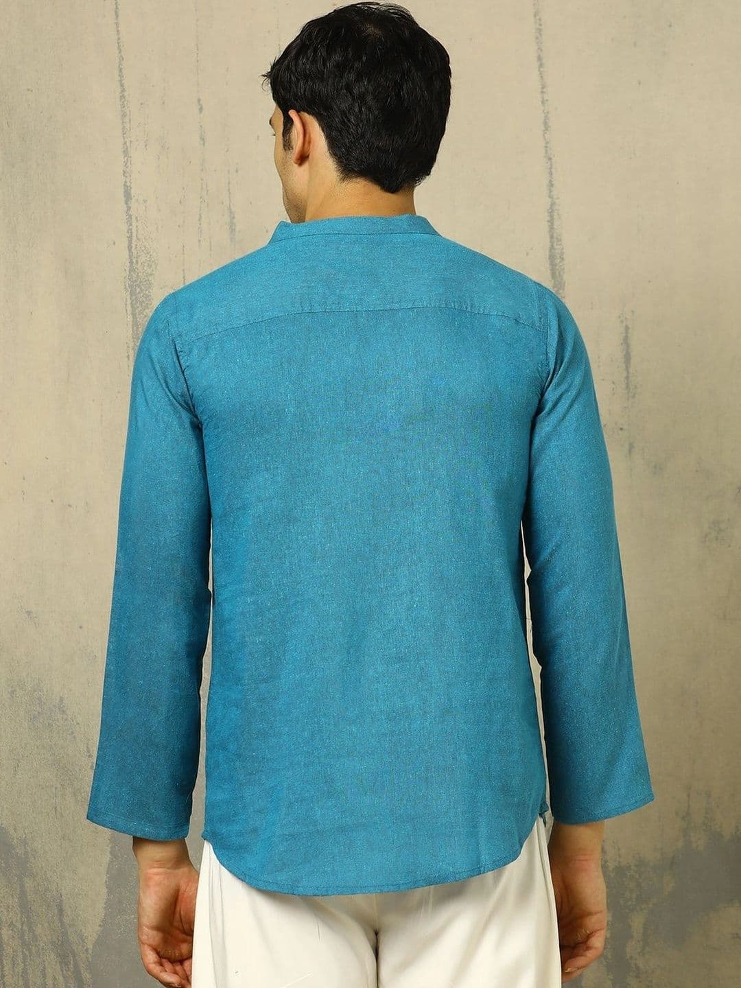 Anouk Woven Design Solid Cotton Handloom Mandarin Collar Short Kurta thumbnail 7