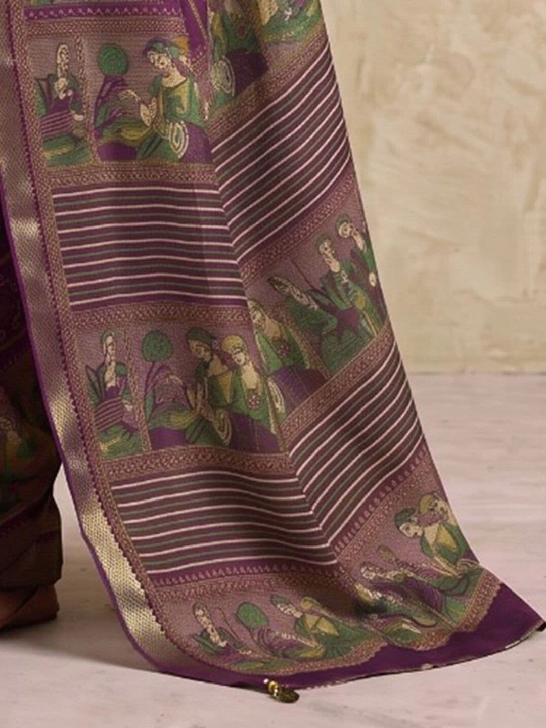 SAARA Ethnic Motifs Zari Pure Georgette Saree thumbnail 2