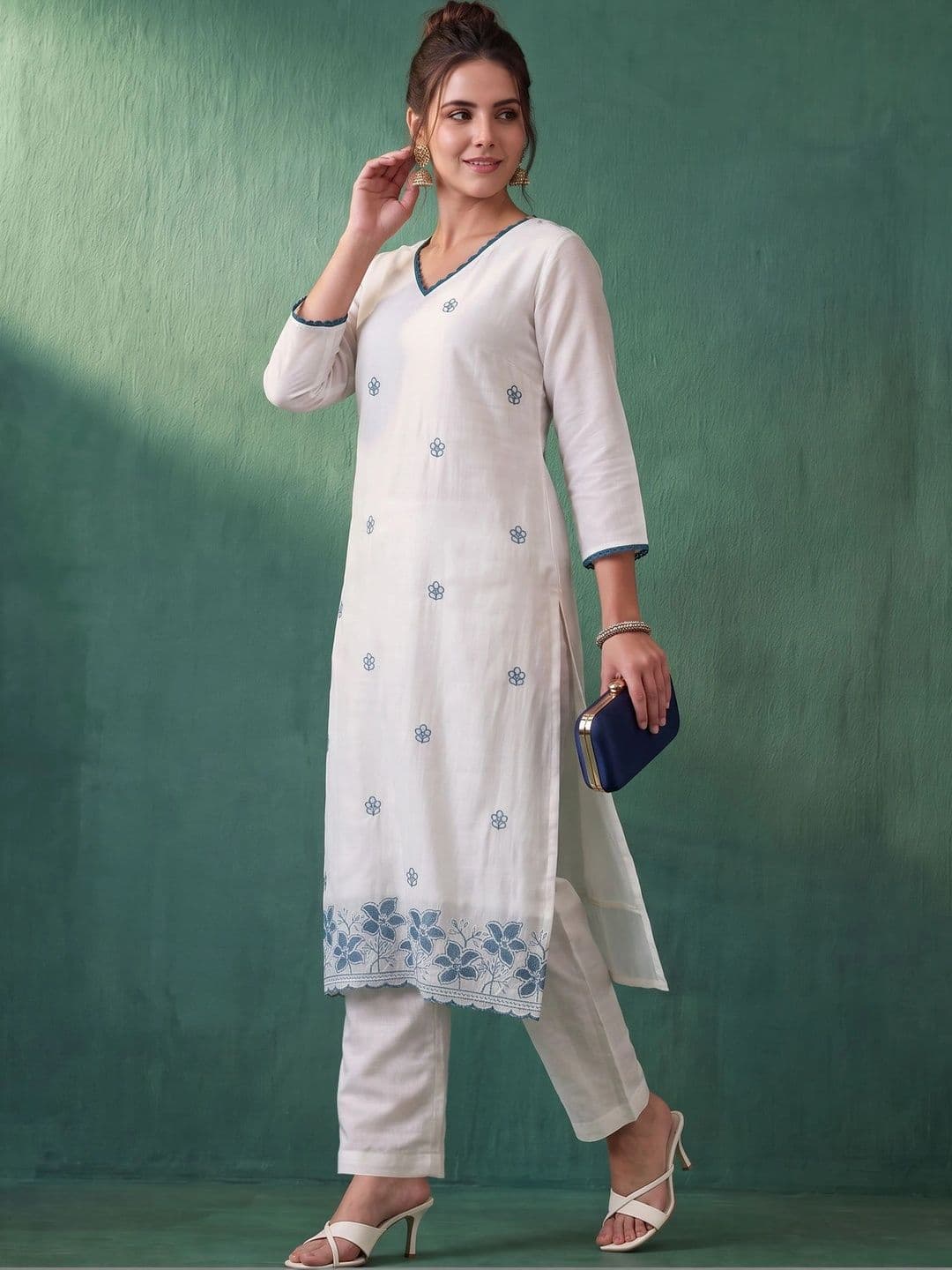 AVANSHEE Women Ethnic Motifs Embroidered Regular Thread Work Kurta with Trousers thumbnail 6