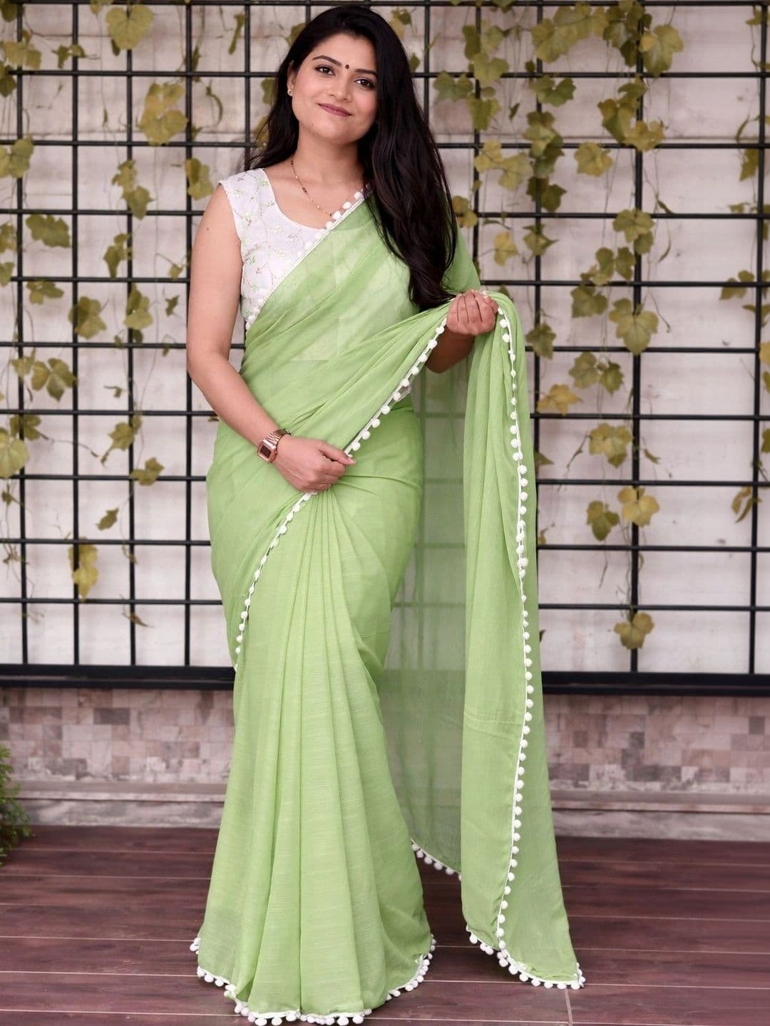 SHIV GAN 14 ENTERPRISE Banarasi Saree - view 1