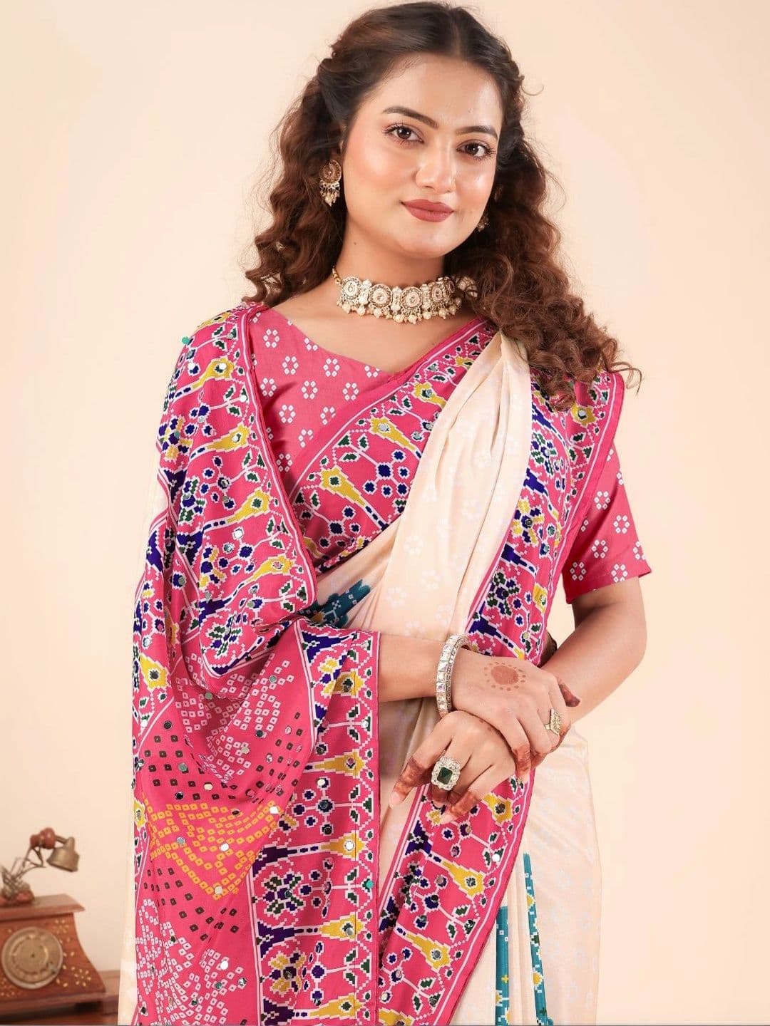 LAVYANSH CREATION Embellished Mirror Work Silk Blend Patola Saree thumbnail 6