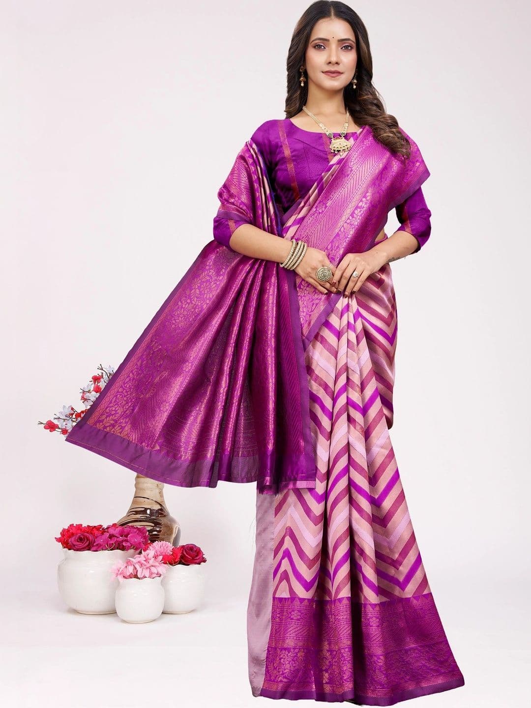 BONDEYE FASHION Woven Design Zari Silk Blend Fusion Leheriya Saree - view 1