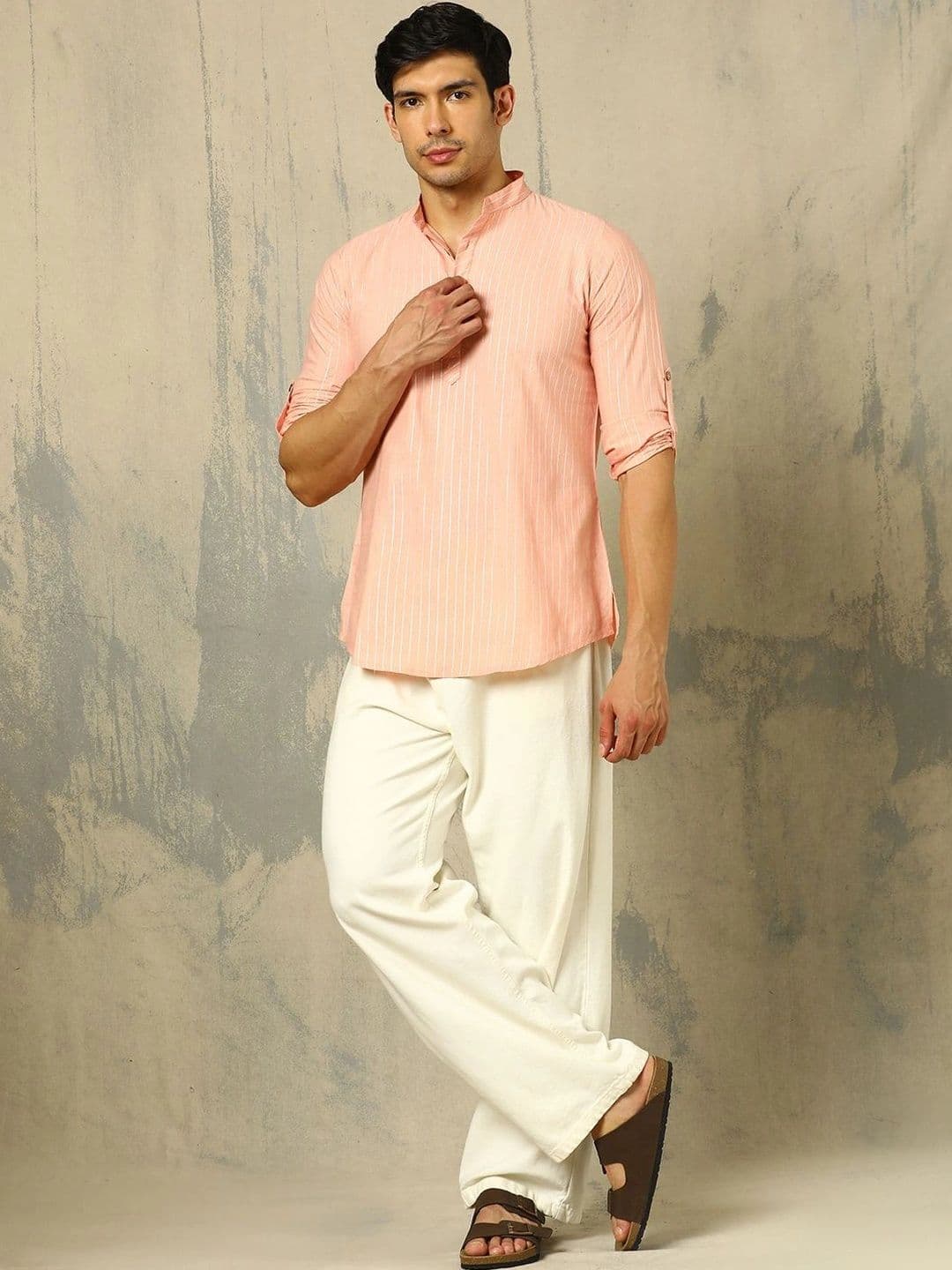 Anouk Woven Design Solid Cotton Handloom Mandarin Collar Short Kurta thumbnail 2