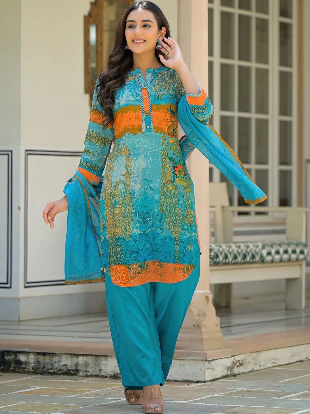 Bairaas Women Printed Straight Kurta with Palazzos And Dupatta thumbnail 2