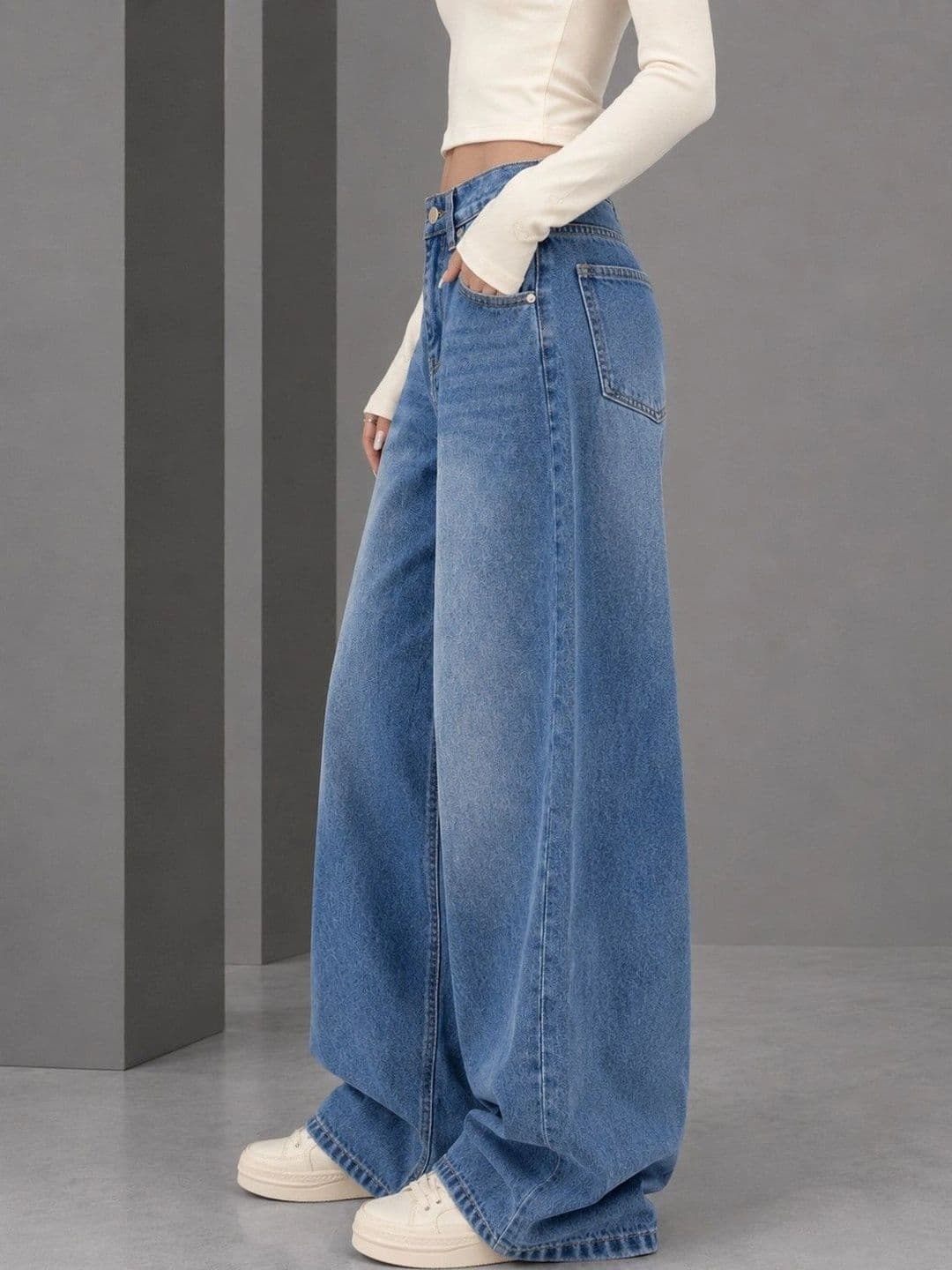 DressBerry Women Comfort Wide Leg High-Rise Light Fade Stretchable Jeans thumbnail 5
