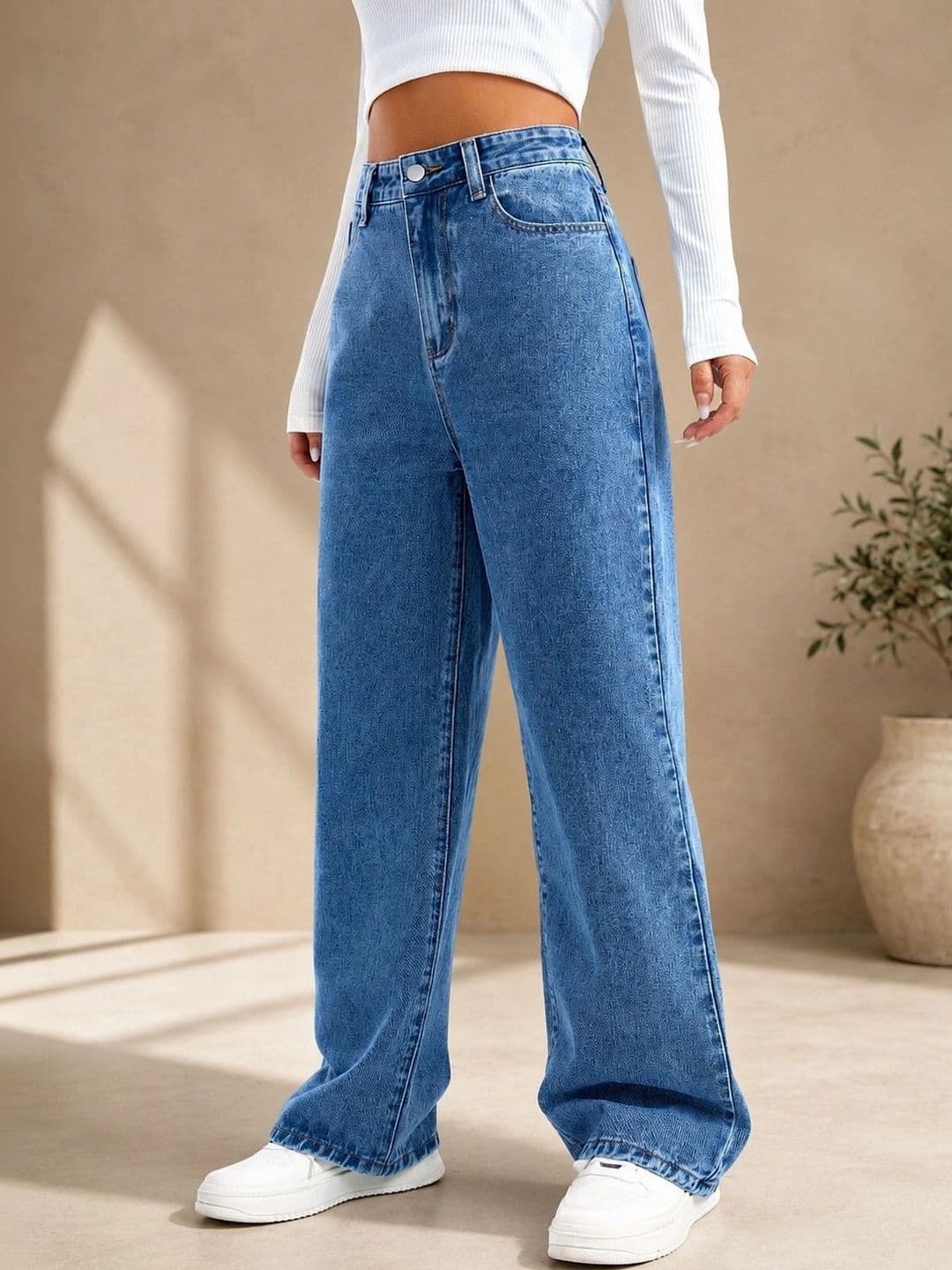 DENIMLOOK Women High-Rise Light Fade Baggy Jeans thumbnail 2