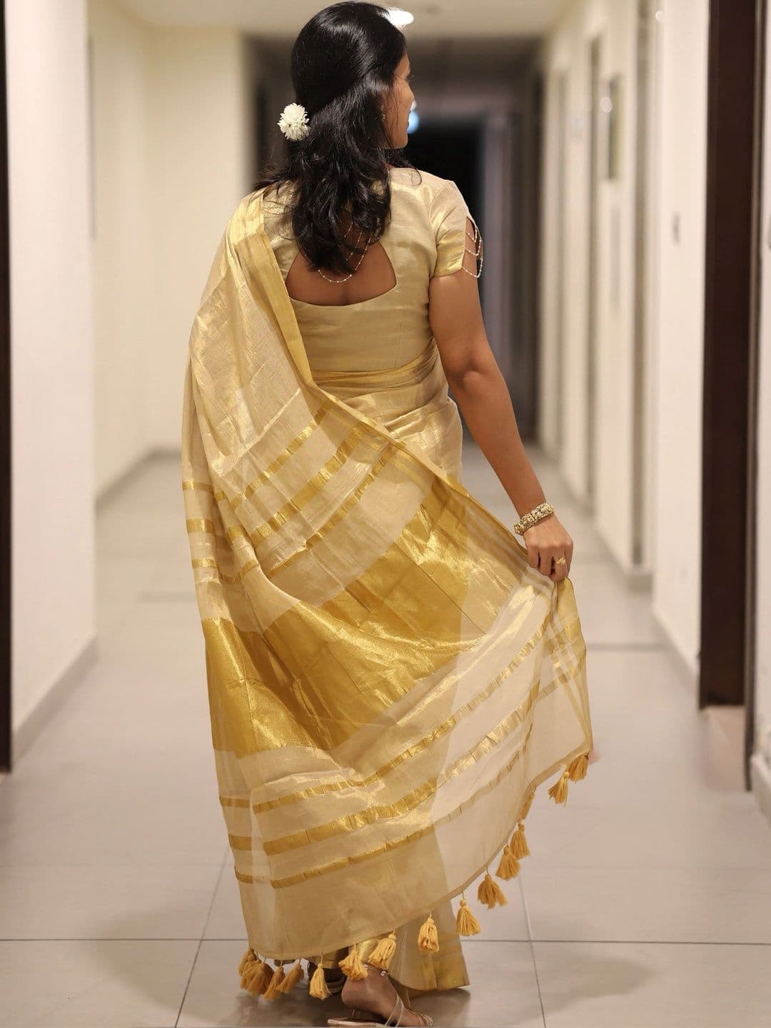 RAAS SHREE Pure Cotton Kasavu Saree thumbnail 5