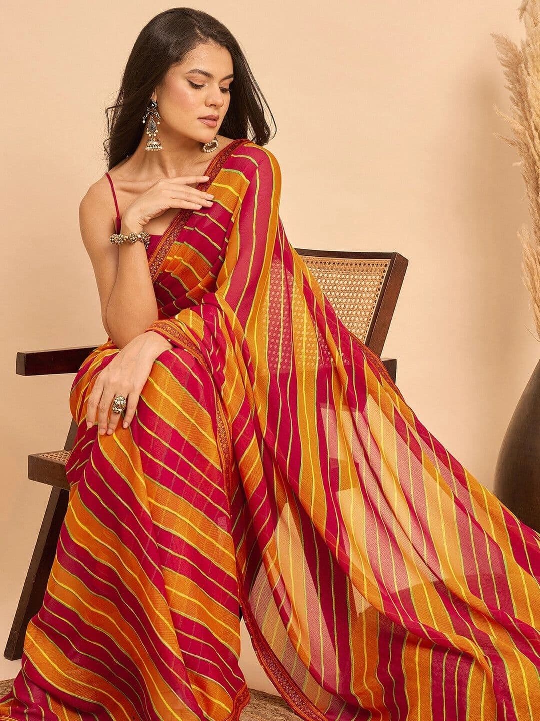 KALINI Women Leheriya Pure Georgette Fusion Saree thumbnail 2