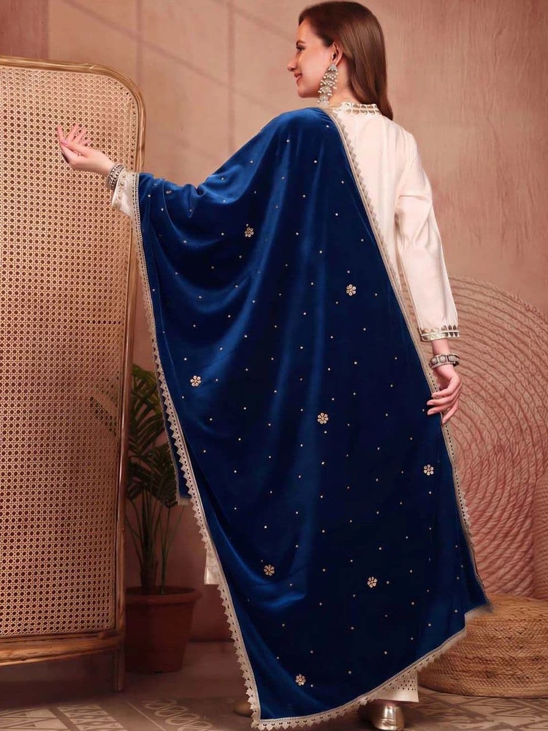 Clora Creation Ethnic Motifs Velvet Dupatta with Zari thumbnail 3