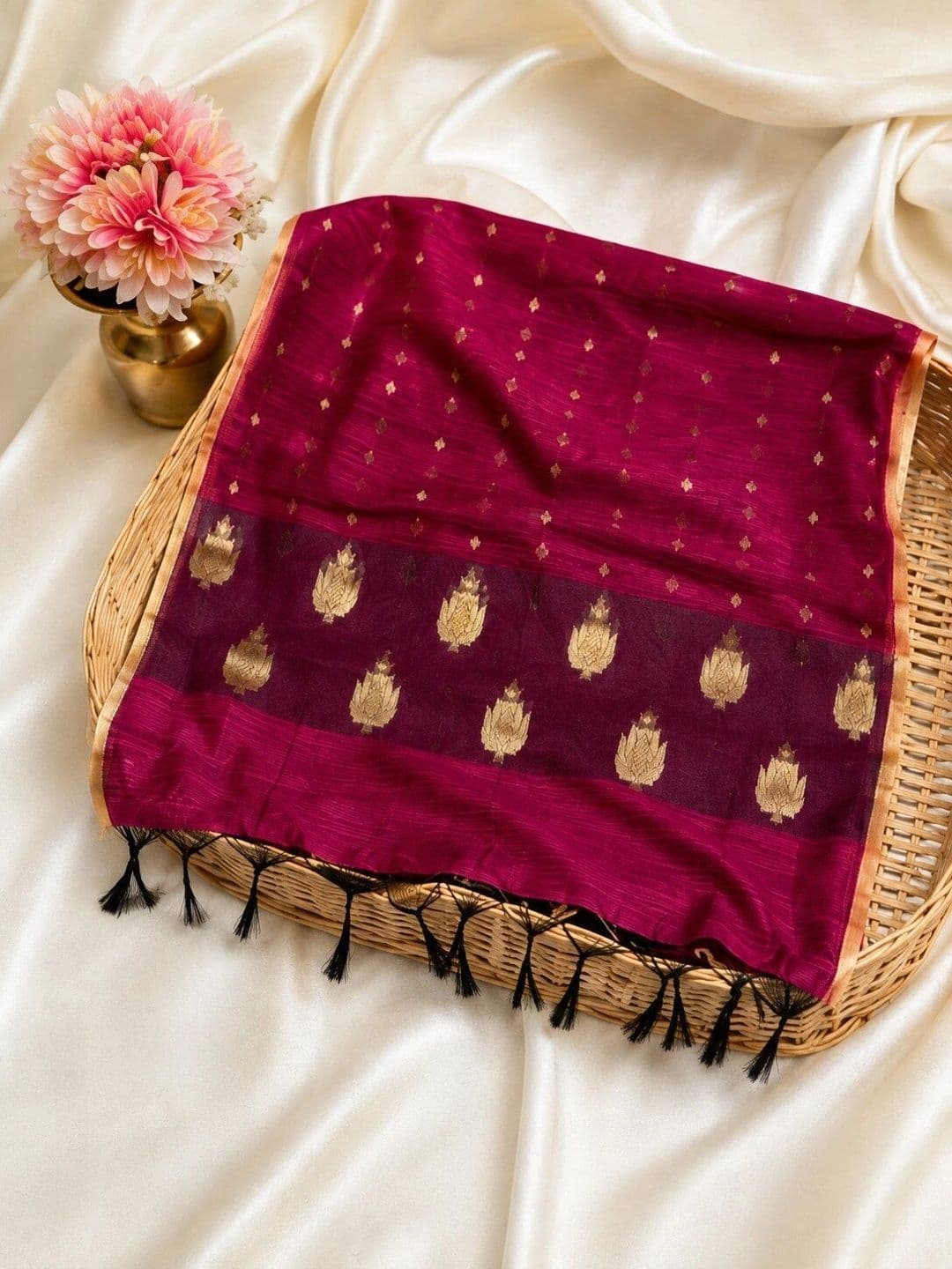Krishna Tanna Unstitched Dress Material thumbnail 2