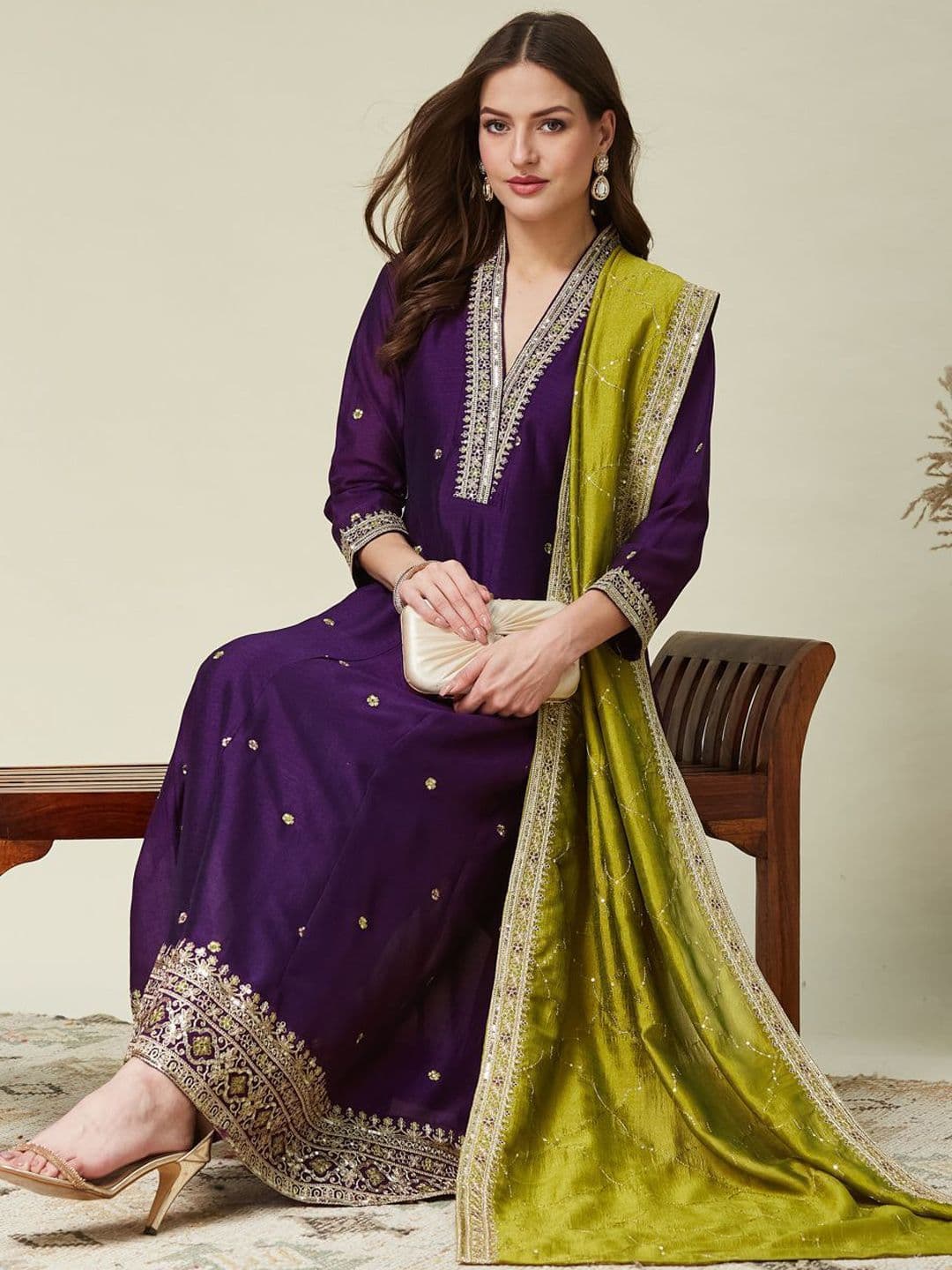 MOKOSH Women Silk Embroidered Anarkali Kurta and Pant with Dupatta Set thumbnail 5