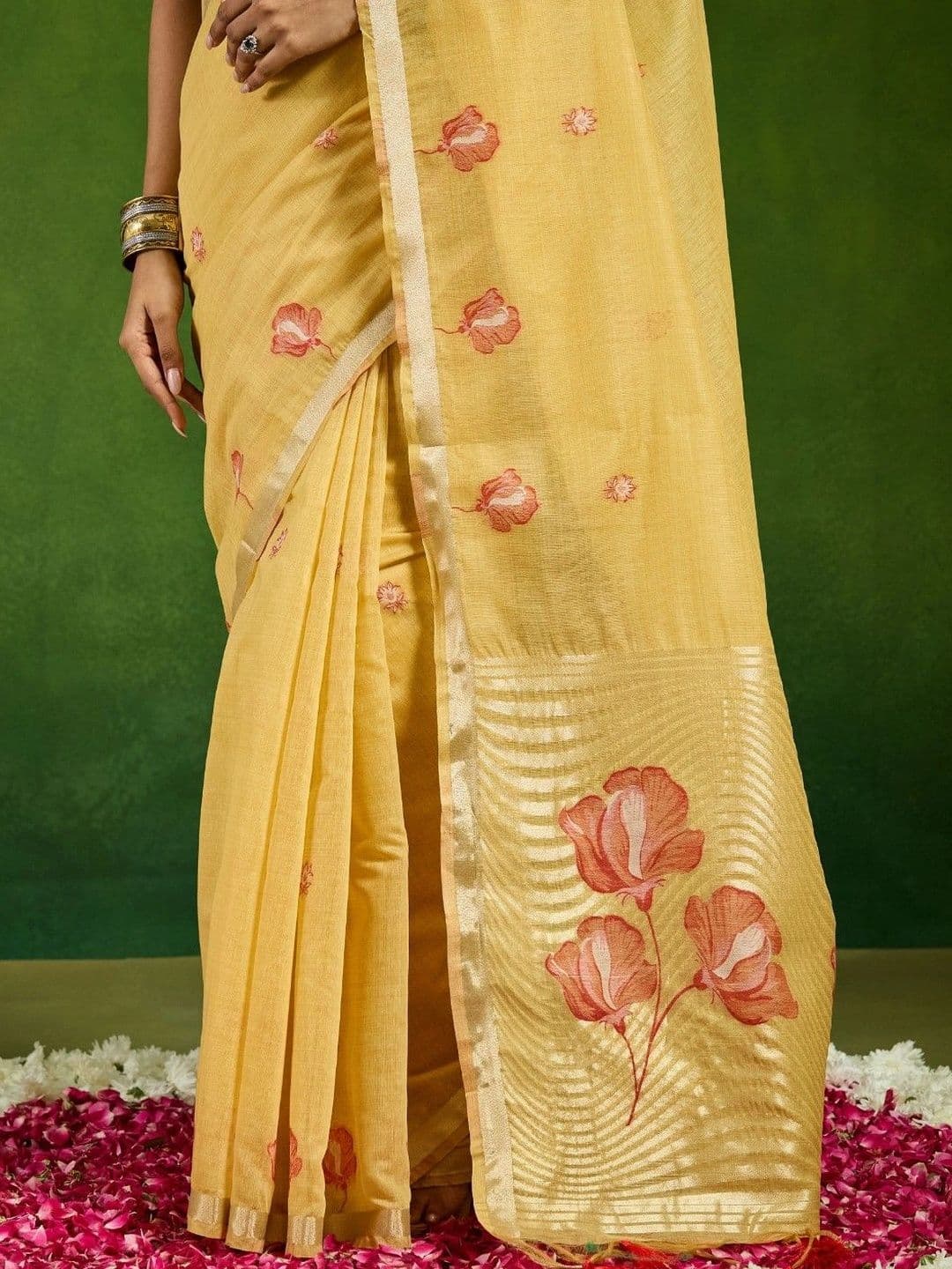 kasee Floral Sequinned Pure Cotton Designer Saree thumbnail 2